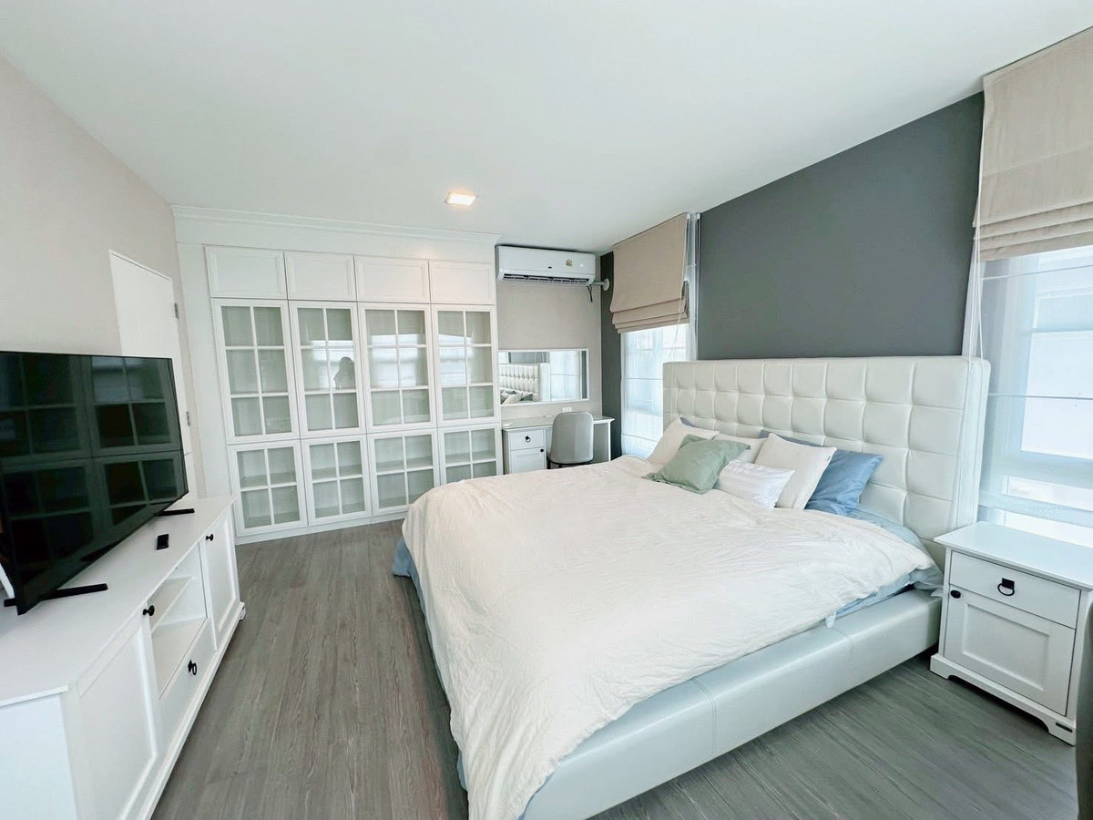 For RentHouseBangna, Bearing, Lasalle : Single house for rent, Chaiyaphruek Bangna KM.7, fully furnished, near Mega Bangna, only 600 m.