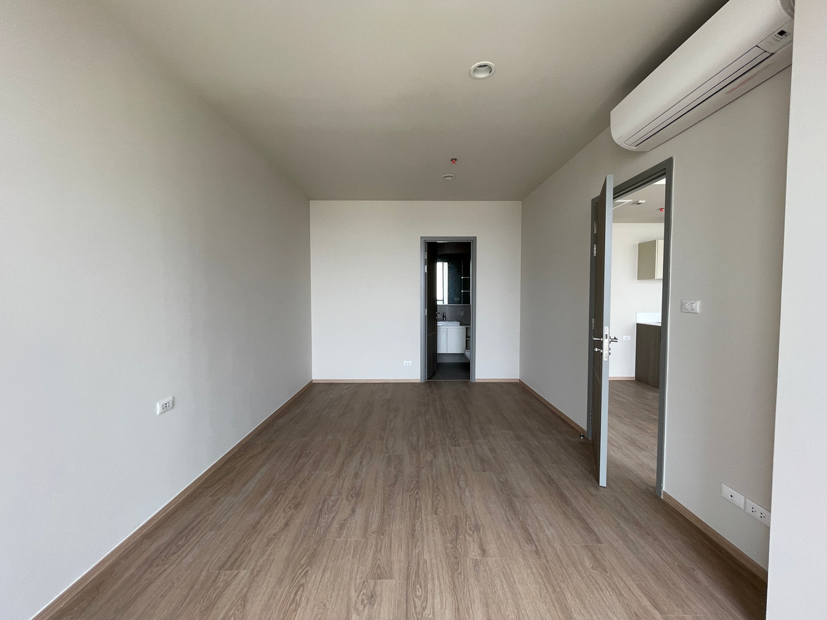 For SaleCondoSathorn, Narathiwat : [RARE UNIT] The Issara Sathorn 1BR Plus, 20th floor, north view, Market Place & Yen Akat @Chan-Sathorn Road Great value functions, 1 bedroom + 1 multi-purpose room, area 37.17 sq m, good high floor. Open city view on Nang Linchi-Rama 4 side.