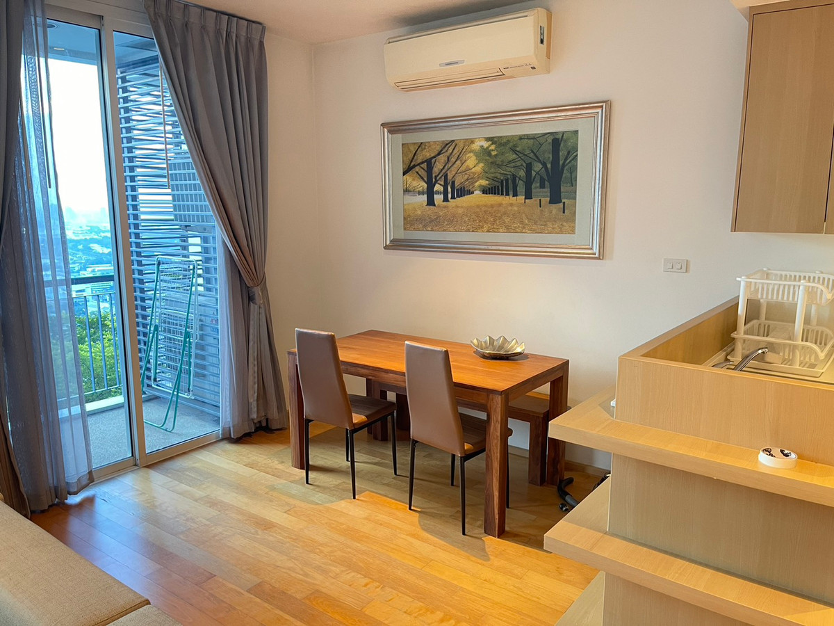 ให้เช่าคอนโดราชเทวี พญาไท : Duplex close to BTS Phayathai only 28,000 bath a month, 70sqm 1b2b high floor