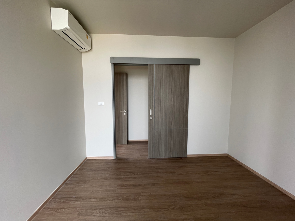 For SaleCondoSathorn, Narathiwat : [RARE UNIT] The Issara Sathorn 1BR Plus, 20th floor, north view, Market Place & Yen Akat @Chan-Sathorn Road Great value functions, 1 bedroom + 1 multi-purpose room, area 37.17 sq m, good high floor. Open city view on Nang Linchi-Rama 4 side.