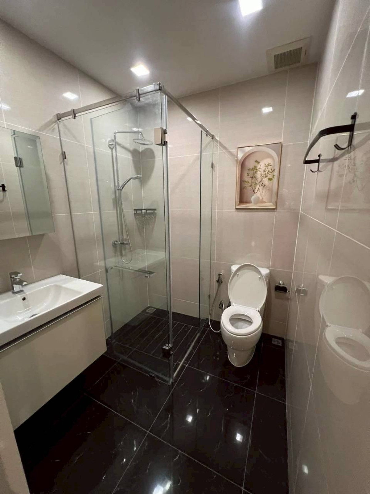 ให้เช่าคอนโดสุขุมวิท อโศก ทองหล่อ : ✅ PGPP155 ✅ Line : @p2nproperty