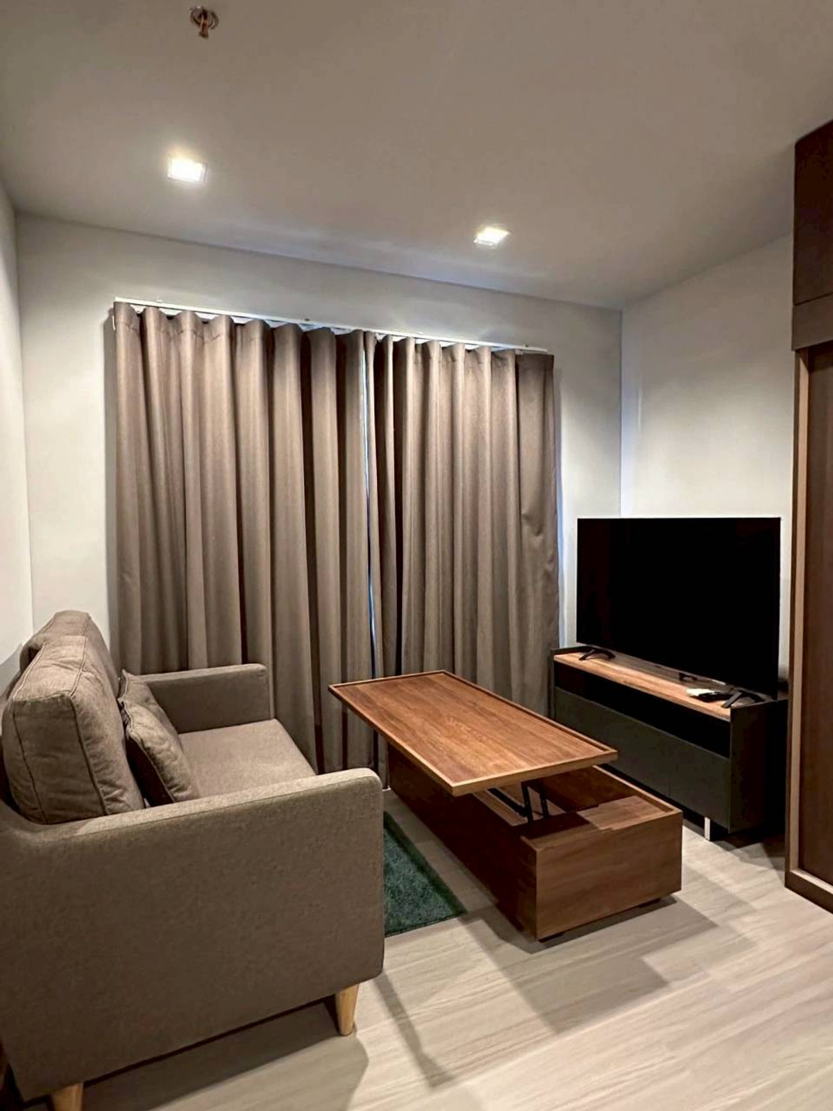 ให้เช่าคอนโดพระราม 9 เพชรบุรีตัดใหม่ RCA : ✅ LAK239 ✅ Line : @p2nproperty