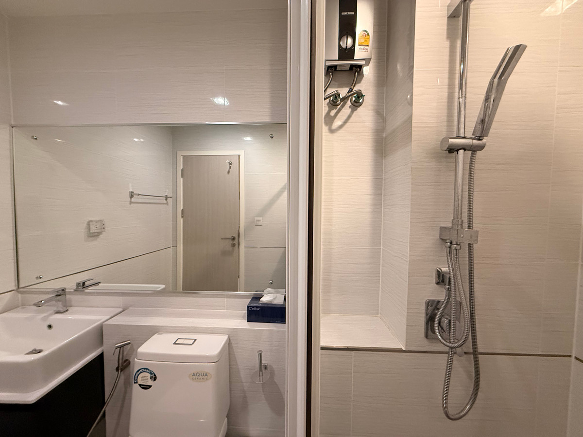 For RentCondoSamut Prakan,Samrong : For Rent: The Metropolis Samrong Interchange Condominium Closed to BTS Samrong