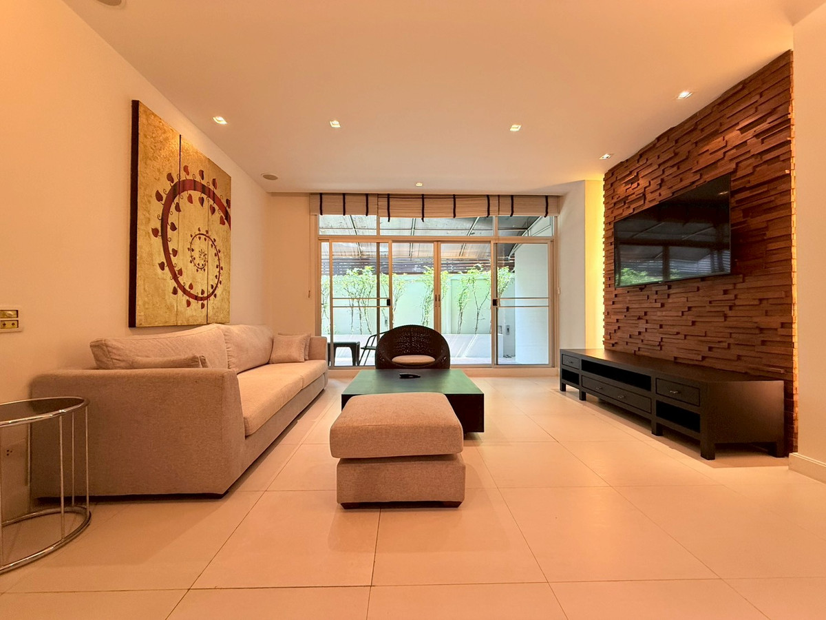 For RentCondoSukhumvit, Asoke, Thonglor : 🐈✨ 2 bedrooms Pet Friendly Condo for rent Thonglor area 