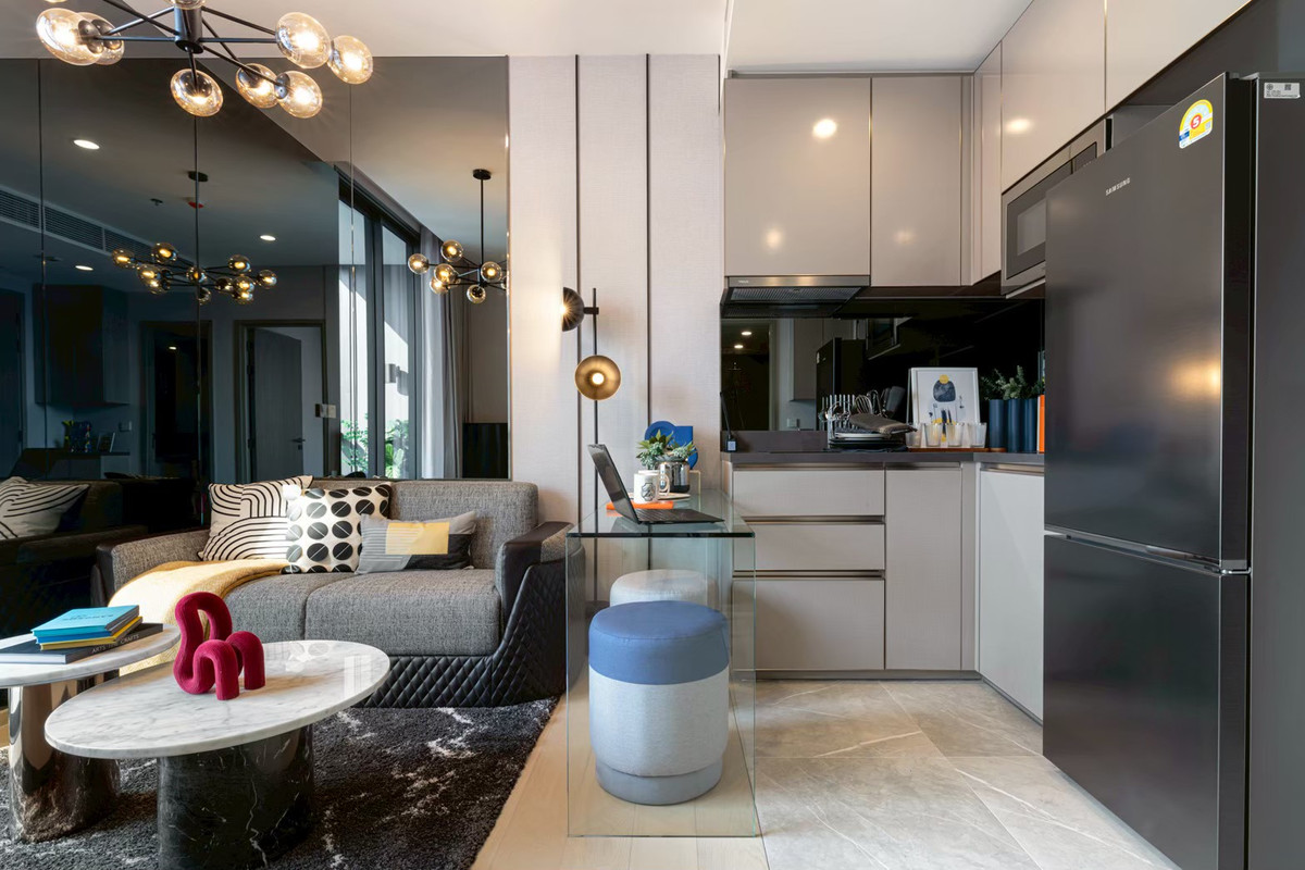 ขายคอนโดราชเทวี พญาไท : [ขาย] THE EXTRO Phayathai-Rangnam | 1 Bed ชั้นสูง วิวโล่ง ห้องสวย สไตล์ Super Luxury ติดสวนสันติภาพ Rare Item ใจกลางรางน้ำ! คอนโดหรูจาก Singha Estate กับดีไซน์ Curtain Wall ทั้งตึก สวยเด่นที่สุดในย่าน