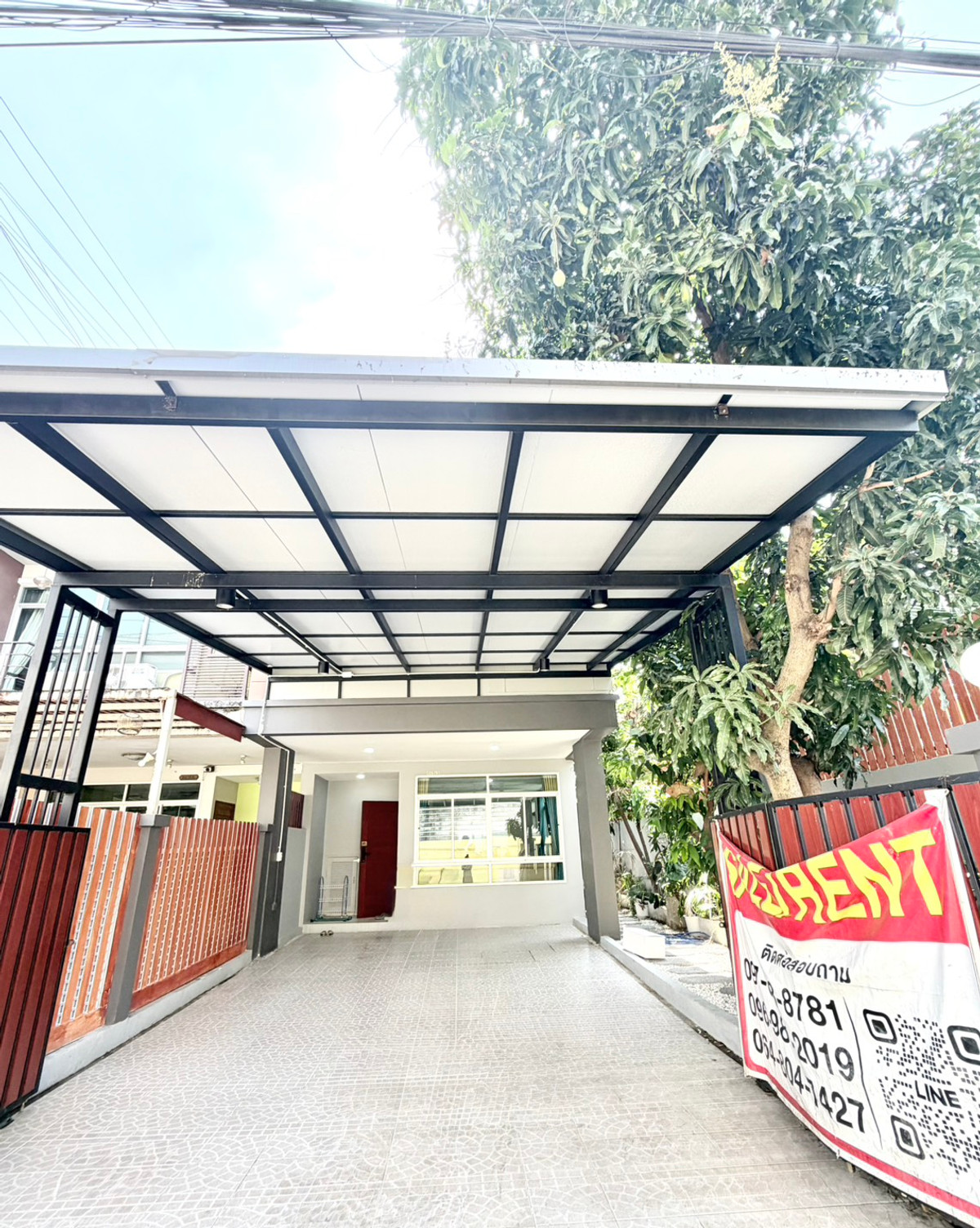 ทาวน์โฮมนวมินทร์ รามอินทรา : ขาย/ให้เช่าด่วน ทาวน์โฮม 3 ชั้น “หลังริม” ทำเลทอง จามจุรี สุขาภิบาล 5 ซอย 5 แยก 21