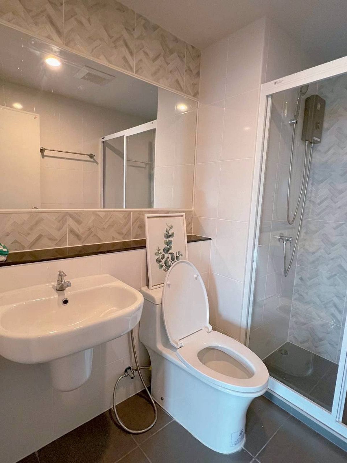 ให้เช่าคอนโดบางนา แบริ่ง ลาซาล : ✅ REGBN124 ✅ Line : @p2nproperty