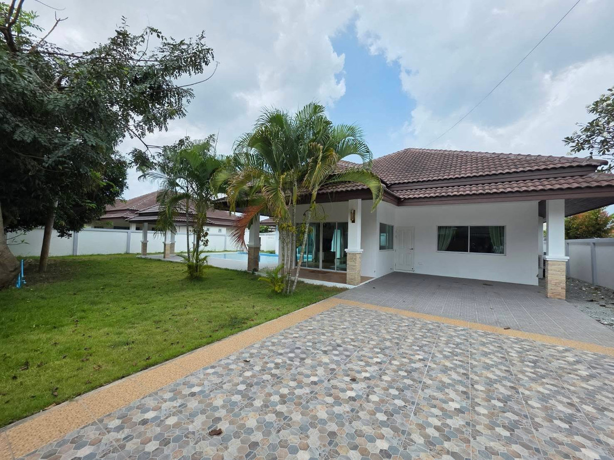 ขายพัทยา บางแสน ชลบุรี สัตหีบ : ขายพูลวิลล่าห้วยใหญ่ มีทั้งหมด 15 หลัง