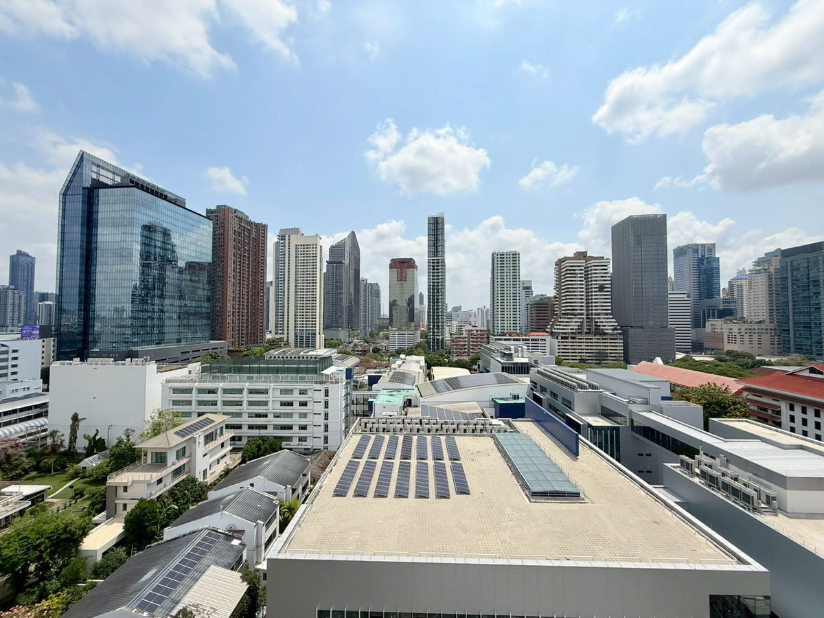 For RentCondoSukhumvit, Asoke, Thonglor : 🌁🎊 Ruamjai Heights, Sukhumvit 15 Condo for rent, newly renovated, super modern, 3 bedrooms, in the heart of Sukhumvit 