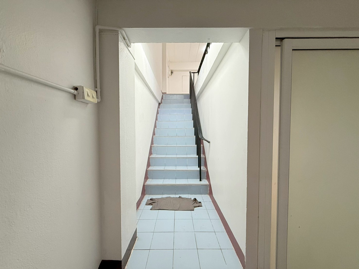 ให้เช่าโฮมออฟฟิศสาทร นราธิวาส : 🌁🎊 ให้เช่าโฮมออฟฟิศ สูง 5 ชั้น หมู่บ้านเซ็นต์หลุยส์ เซ็นเตอร์ ทำเลทองย่านสาทร เดินทางง่าย