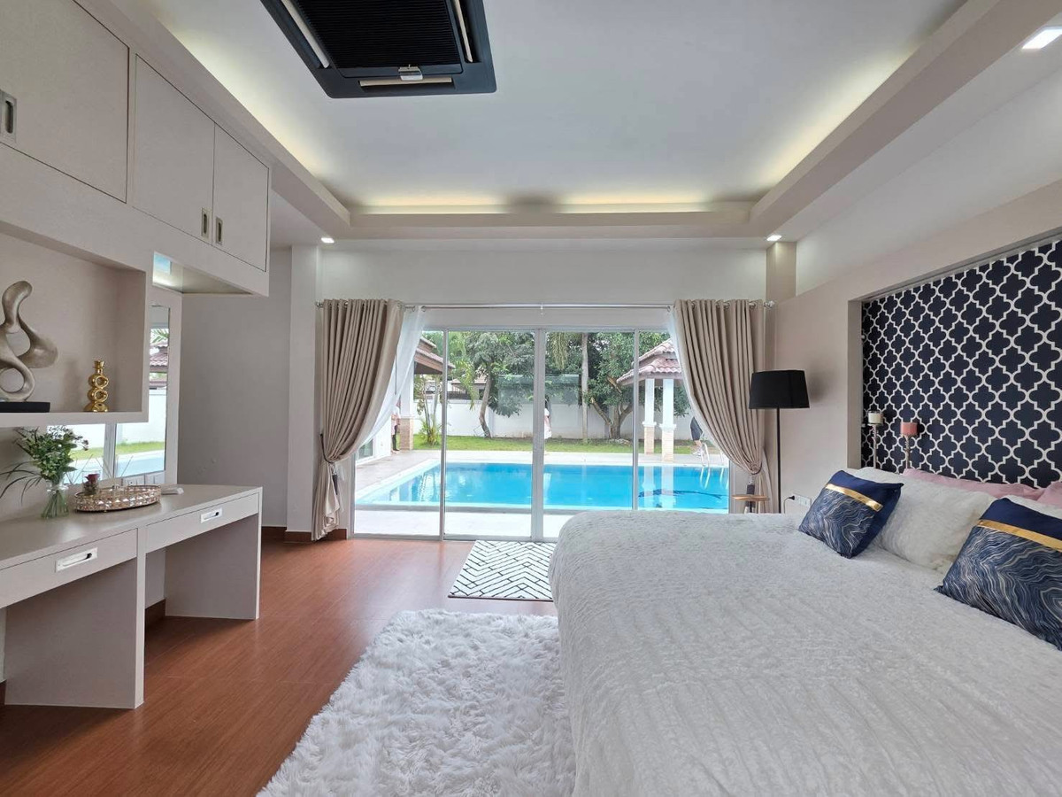 ขายพัทยา บางแสน ชลบุรี สัตหีบ : ขายพูลวิลล่าห้วยใหญ่ มีทั้งหมด 15 หลัง