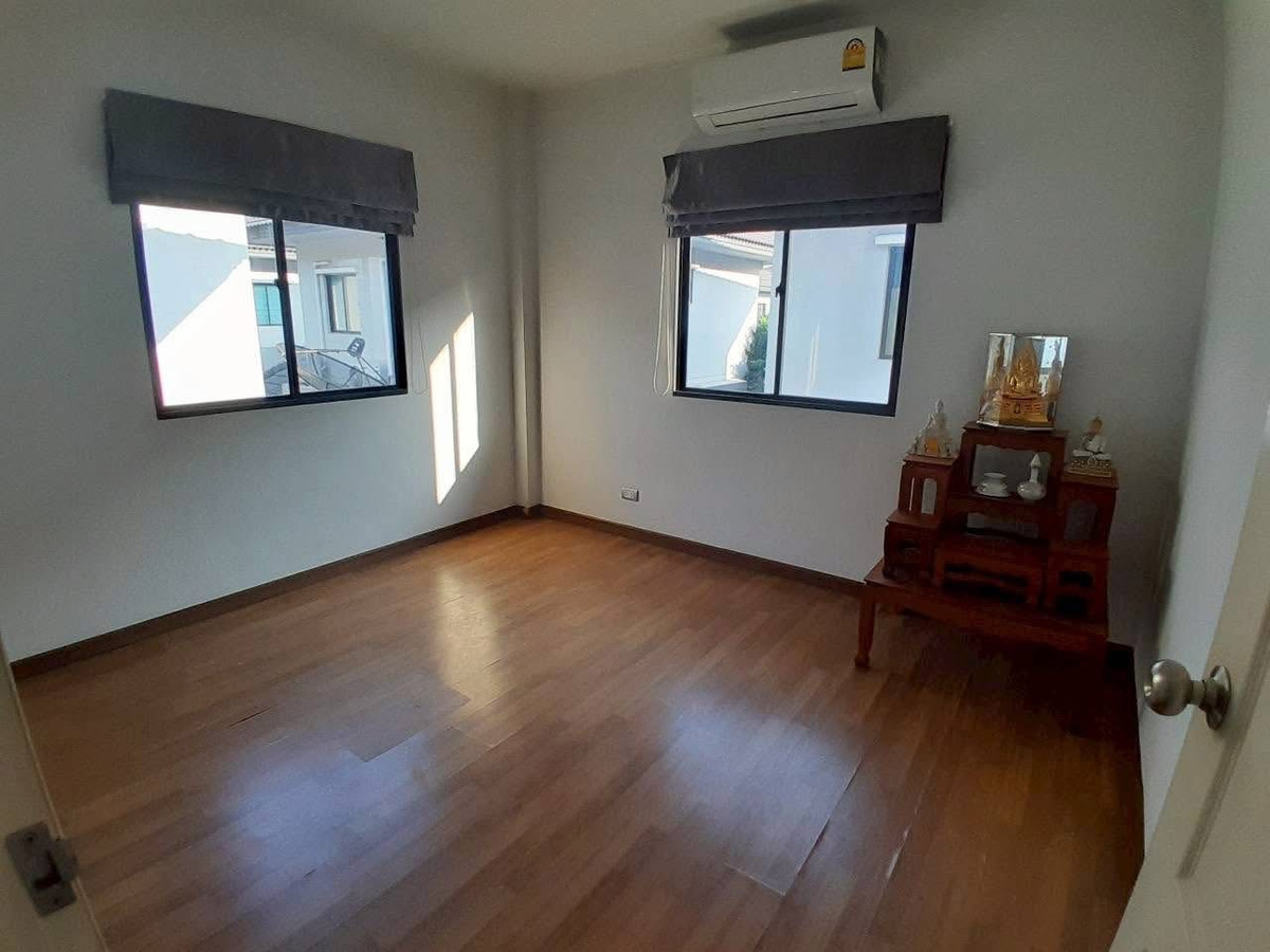 For RentHouseNonthaburi, Bang Yai, Bangbuathong : Twin house for rent Centro Westgate Village, near Jazz Green Village, Bang Bua Thong and Central Westgate.
