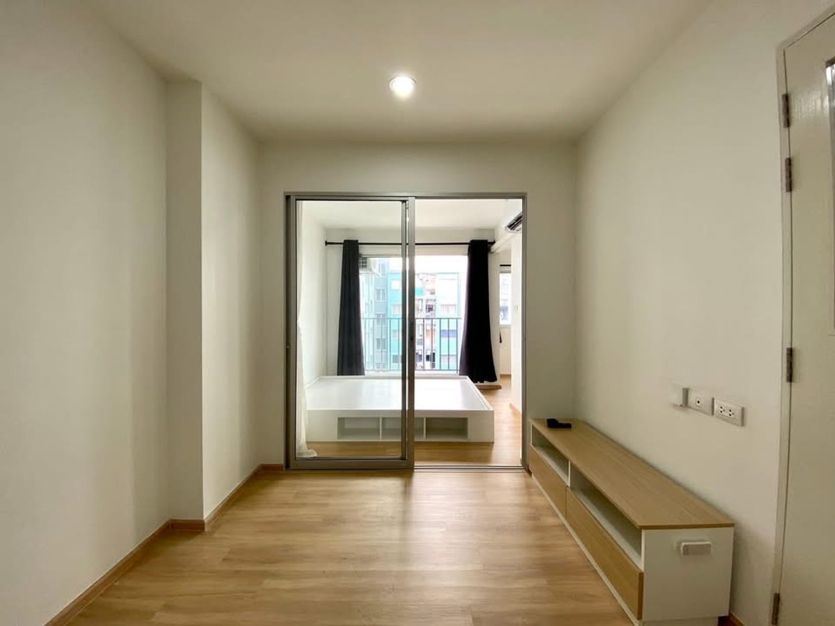 For SaleCondoLadkrabang, Suwannaphum Airport : Condo for sale, Senakit Chalong Krung - Lat Krabang, near Suvarnabhumi Airport.