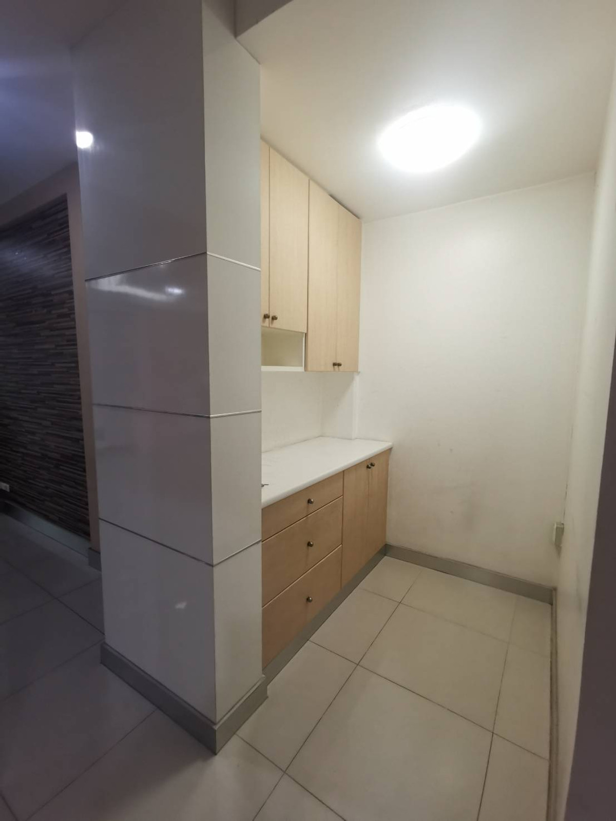 ให้เช่าทาวน์โฮมโชคชัย4 ลาดพร้าว71 : ให้เช่าโฮมออฟฟิศ ม.บ้านกลางเมือง เออร์บาเนี่ยน ลาดพร้าว – วังหิน ใจกลางลาดพร้าว เชื่อมต่อเมือง ใน 5 นาที คุณบี โทร 064-146-6445 (R005 AGBE)