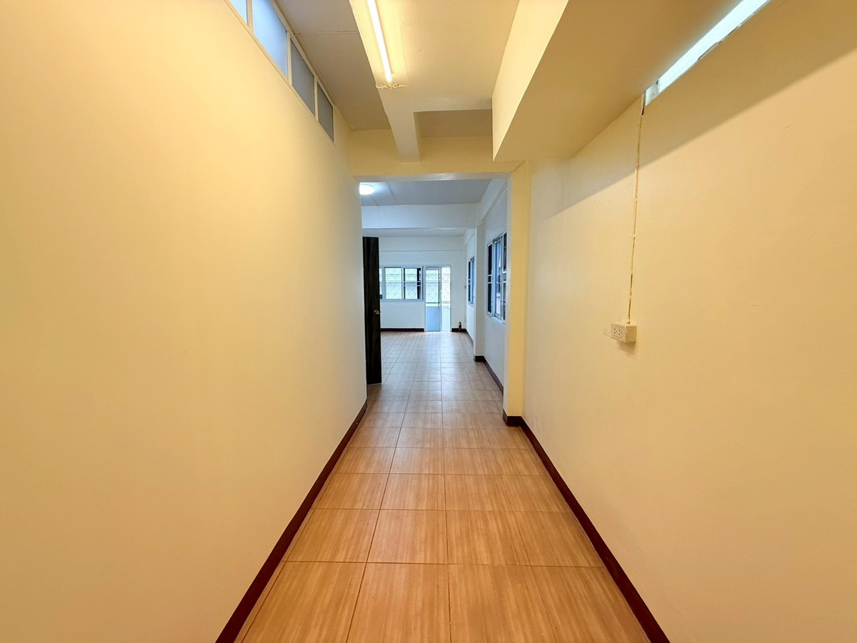 ให้เช่าโฮมออฟฟิศสาทร นราธิวาส : 🌁🎊 ให้เช่าโฮมออฟฟิศ สูง 5 ชั้น หมู่บ้านเซ็นต์หลุยส์ เซ็นเตอร์ ทำเลทองย่านสาทร เดินทางง่าย