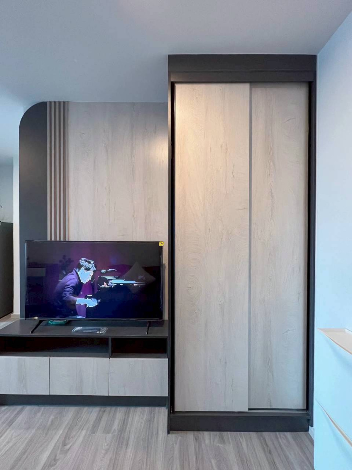 ให้เช่าคอนโดบางนา แบริ่ง ลาซาล : ✅ REGBN124 ✅ Line : @p2nproperty