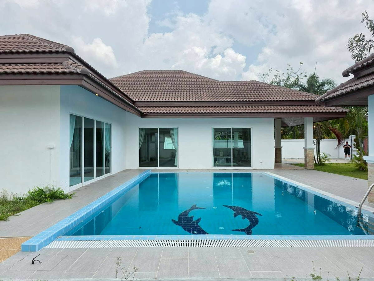 ขายพัทยา บางแสน ชลบุรี สัตหีบ : ขายพูลวิลล่าห้วยใหญ่ มีทั้งหมด 15 หลัง