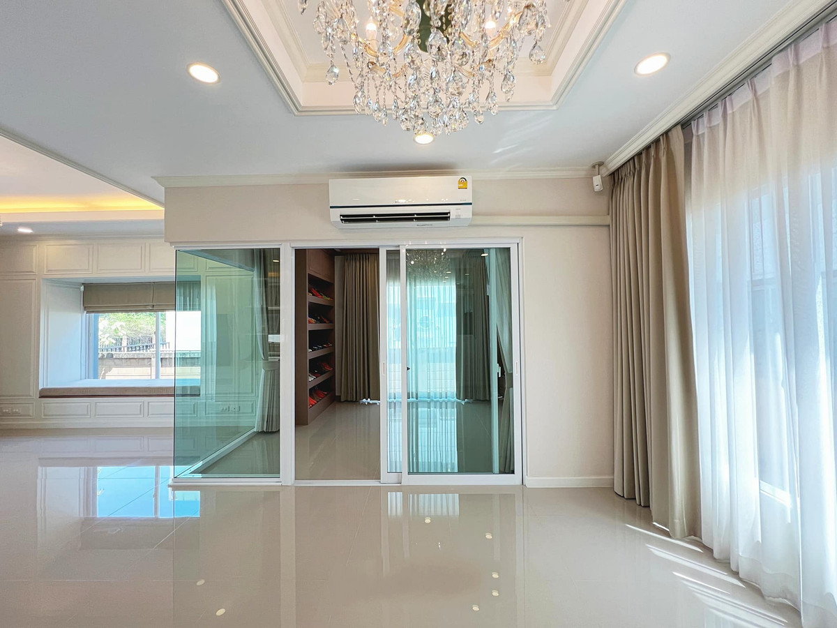 ขายบ้านพระราม 5 ราชพฤกษ์ บางกรวย : บ้านเดี่ยว คาซ่า พรีเมี่ยม ราชพฤกษ์-แจ้งวัฒนะ 55.6 ตร.ว. 3 นอน 3 น้ำ ตกแต่งพร้อมเข้าอยู่ ขายต่ำกว่าทุนที่ซื้อมา!!