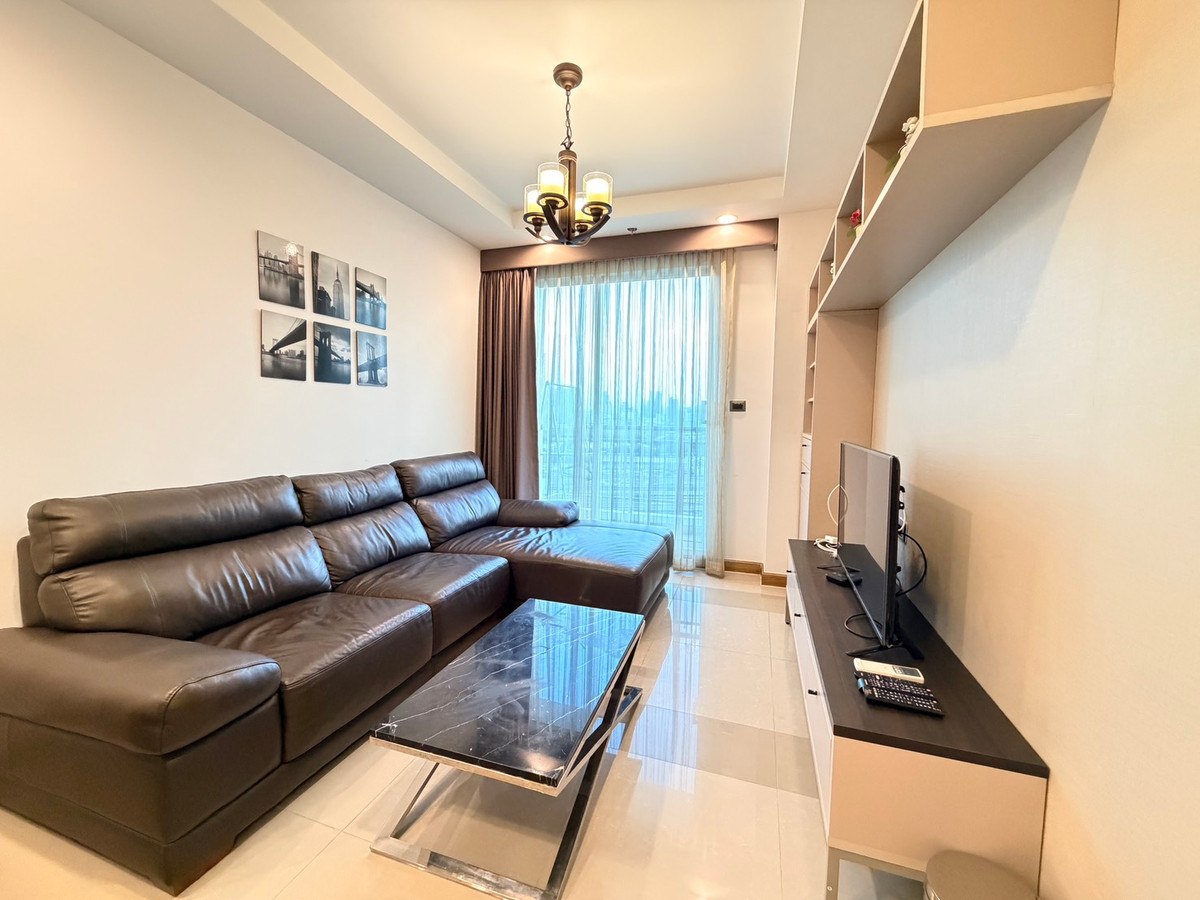 For RentCondoRama9, Petchburi, RCA : Condo for rent near MRT Cultural Center: Supalai Wellington I: 1 bedroom, size up to 47 cm. Sq m., fully furnished, ready to move in, near Big C Ratchadaphisek.