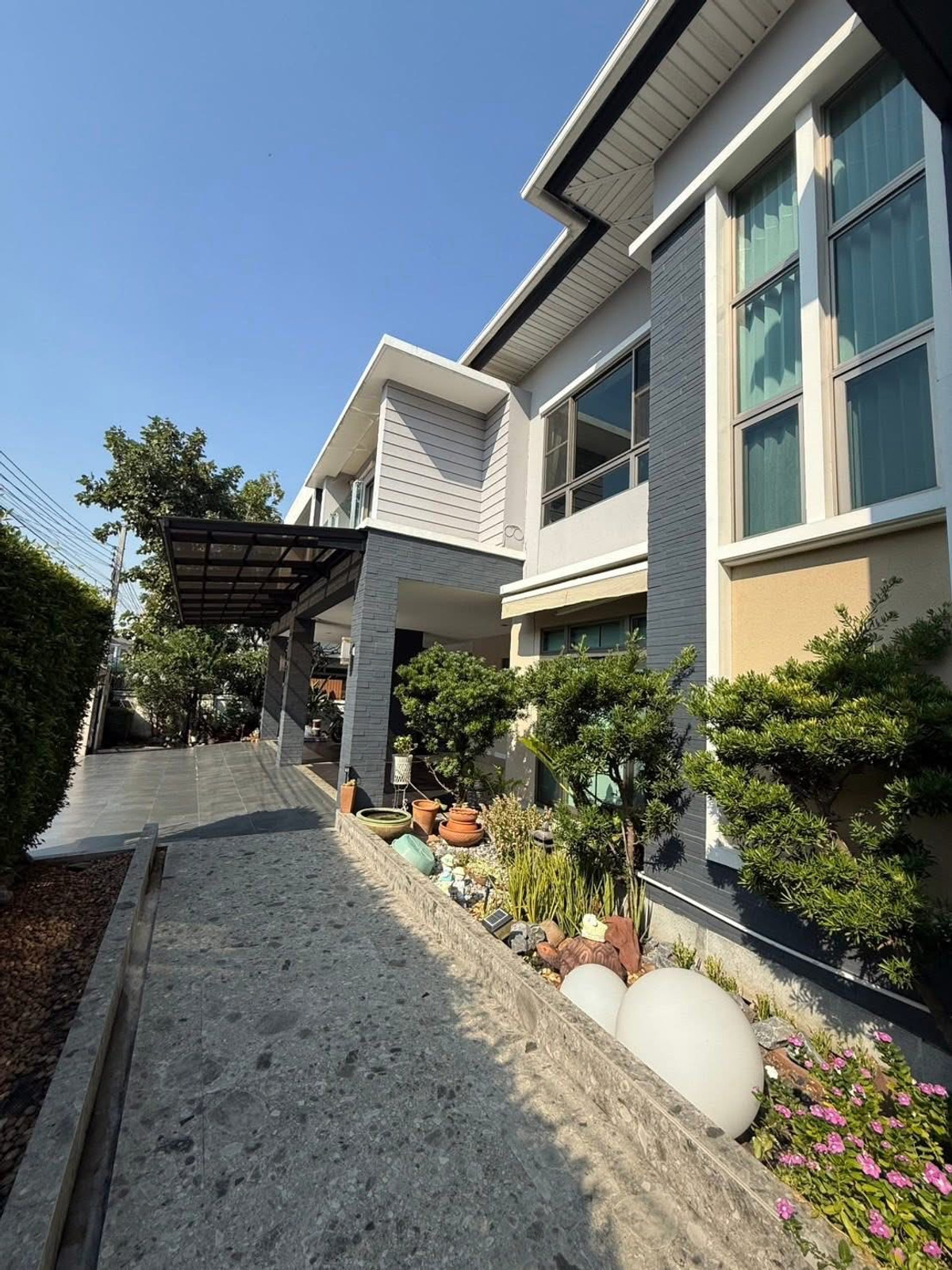 For RentHouseLadkrabang, Suwannaphum Airport : For rent: Perfect Masterpiece Motorway, new house, swimming pool, corner plot, 5 bedrooms.