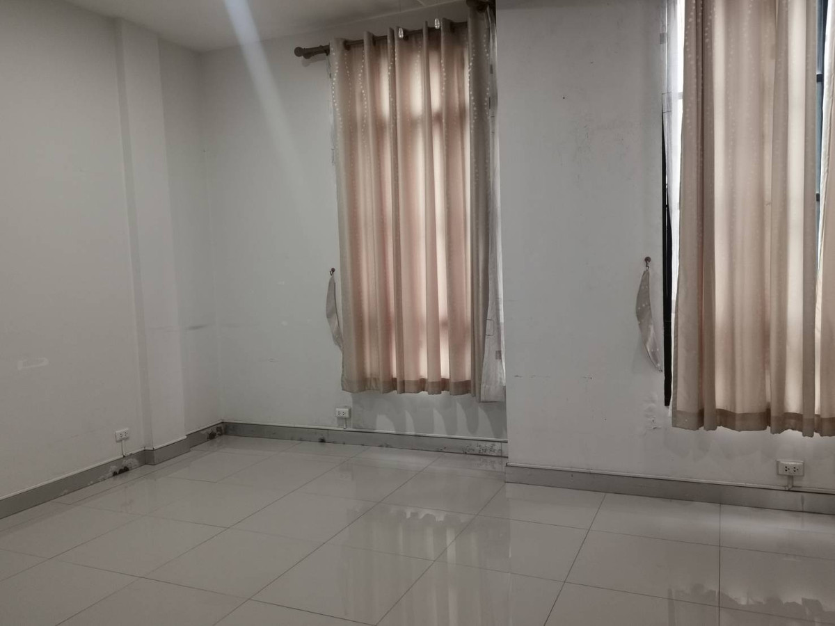 ให้เช่าทาวน์โฮมโชคชัย4 ลาดพร้าว71 : ให้เช่าโฮมออฟฟิศ ม.บ้านกลางเมือง เออร์บาเนี่ยน ลาดพร้าว – วังหิน ใจกลางลาดพร้าว เชื่อมต่อเมือง ใน 5 นาที คุณบี โทร 064-146-6445 (R005 AGBE)