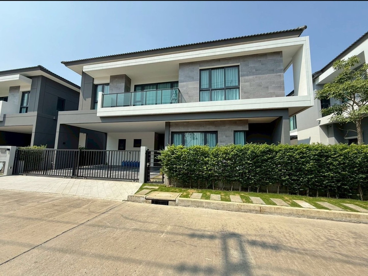 For RentHouseBangna, Bearing, Lasalle : 🏡 FOR RENT: THE CITY BANGNA (NEW PROJECT) ✨ Luxury detached house, potential location next to Mega Bangna + near the expressway + international school.