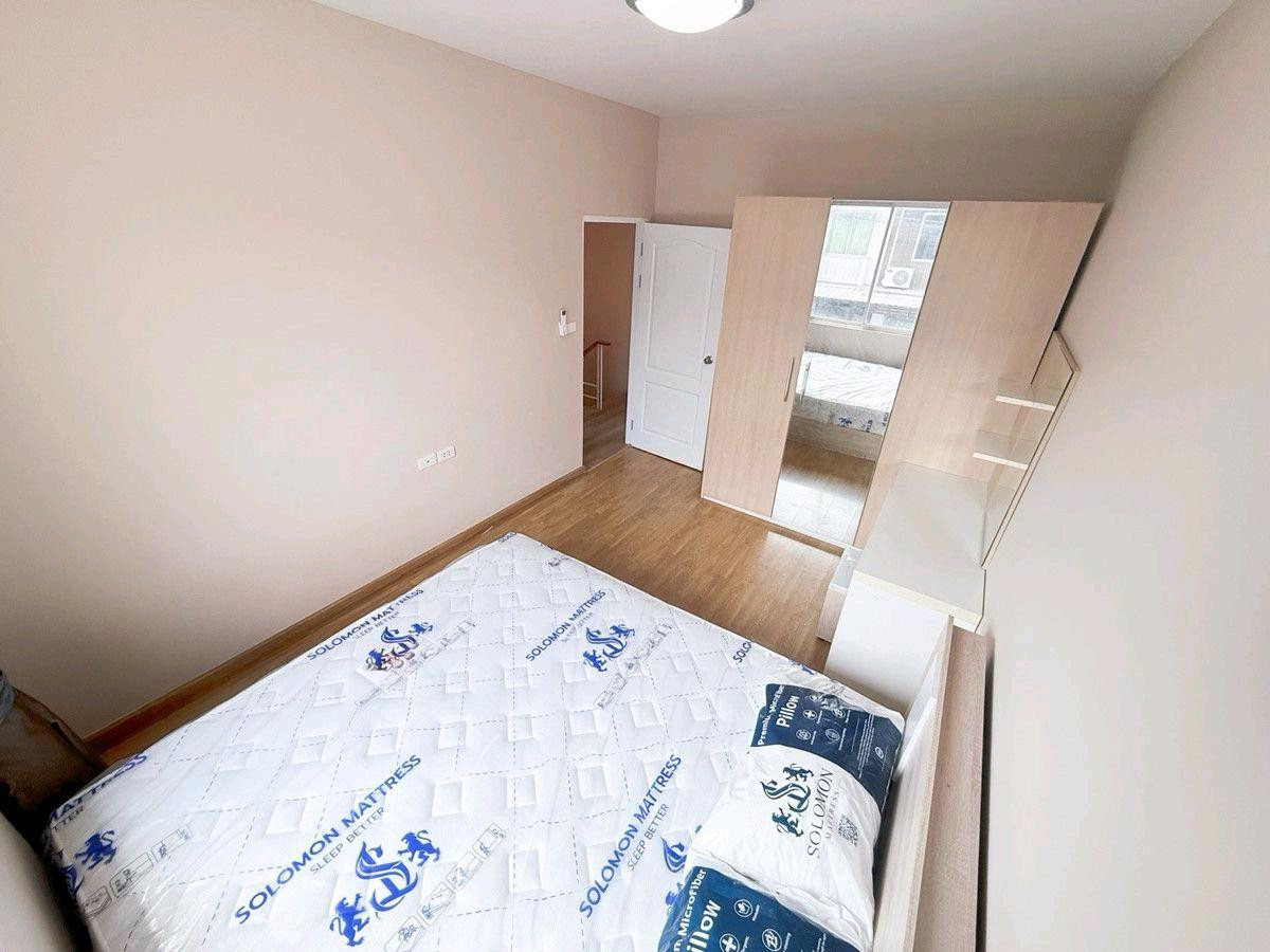 ให้เช่าทาวน์โฮมเกษตร นวมินทร์ ลาดปลาเค้า : 🔥 ทำเลดี เข้า-ออกสะดวก ใกล้วัดลาดปลาเค้า รายล้อมด้วยร้านค้า + 7-11 หน้าหมู่บ้าน