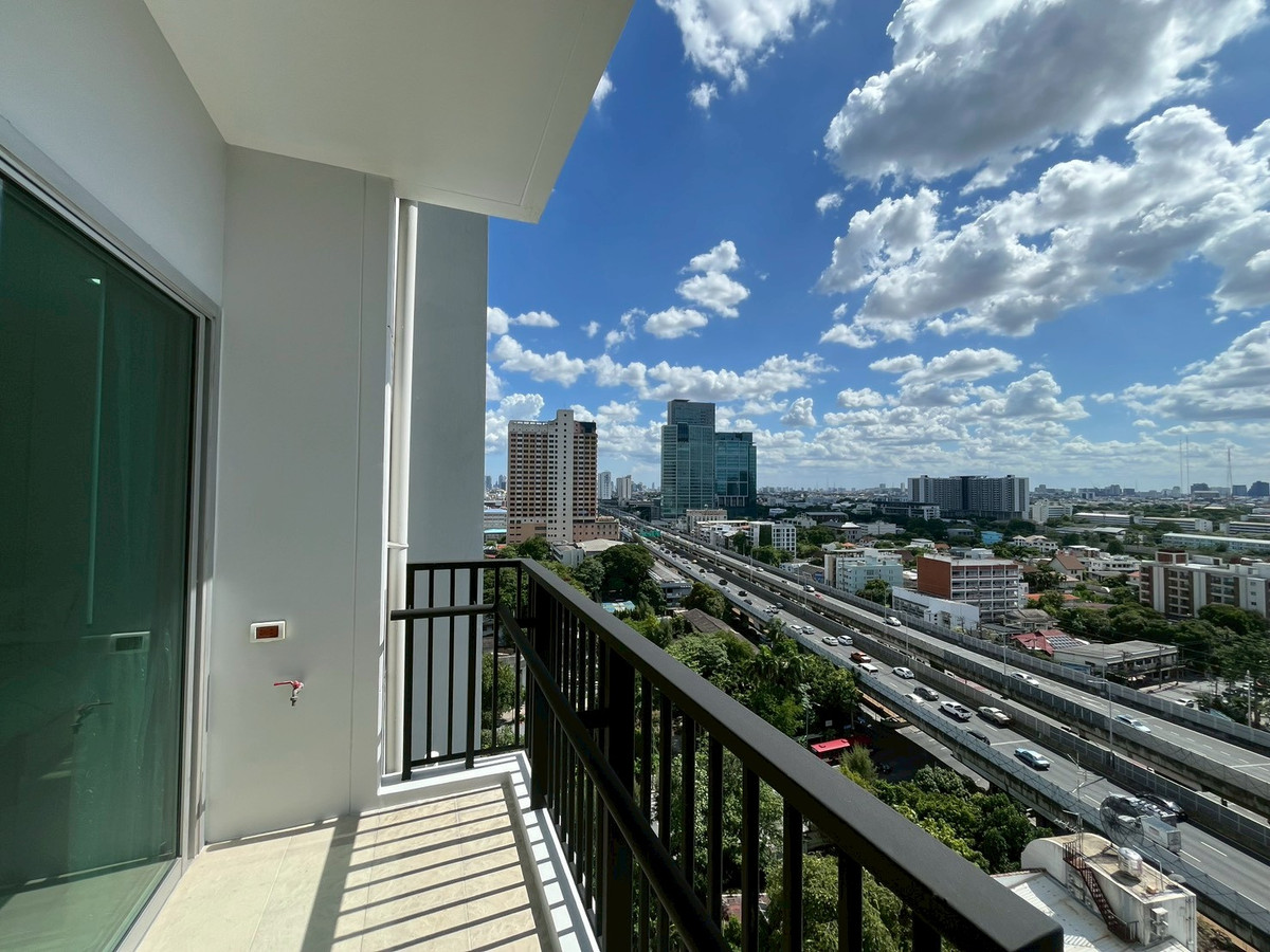 For SaleCondoSapankwai,Jatujak : [For Sale] Intro Phahol-Pradipat – Spacious 37.6 sqm. Studio on 14th Floor with Unblocked View