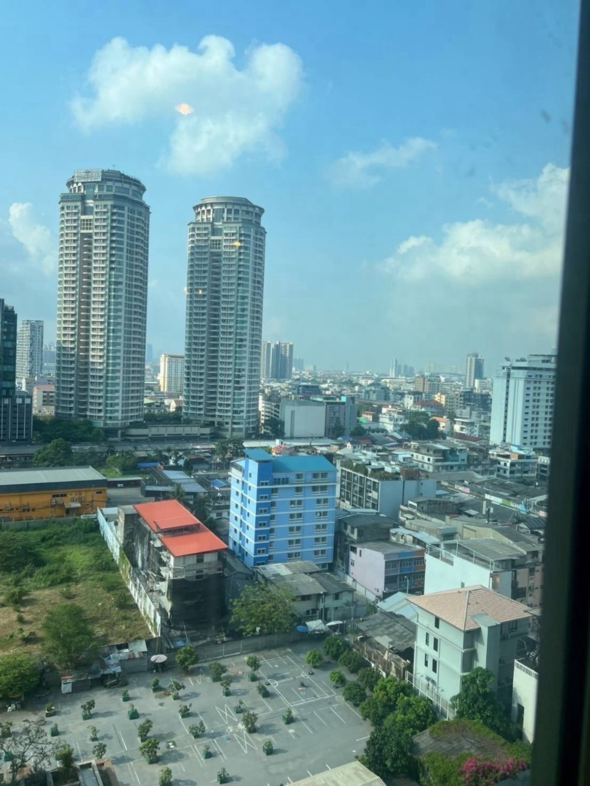 For RentCondoSathorn, Narathiwat : For rent: The Empire Place ☎️ 0912322009