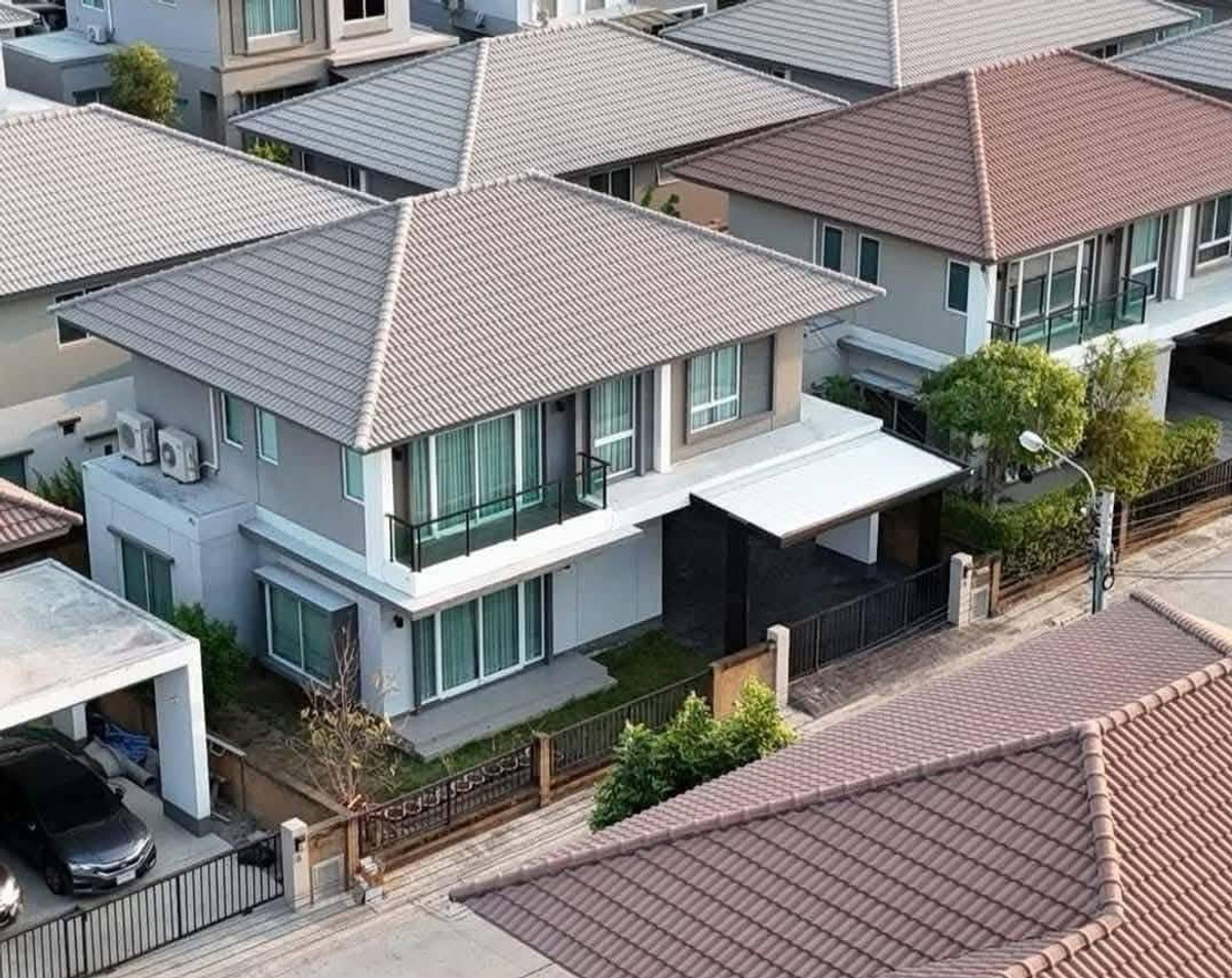 ขายบ้านพระราม 5 ราชพฤกษ์ บางกรวย : บ้านเดี่ยว คาซ่า พรีเมี่ยม ราชพฤกษ์-แจ้งวัฒนะ 55.6 ตร.ว. 3 นอน 3 น้ำ ตกแต่งพร้อมเข้าอยู่ ขายต่ำกว่าทุนที่ซื้อมา!!