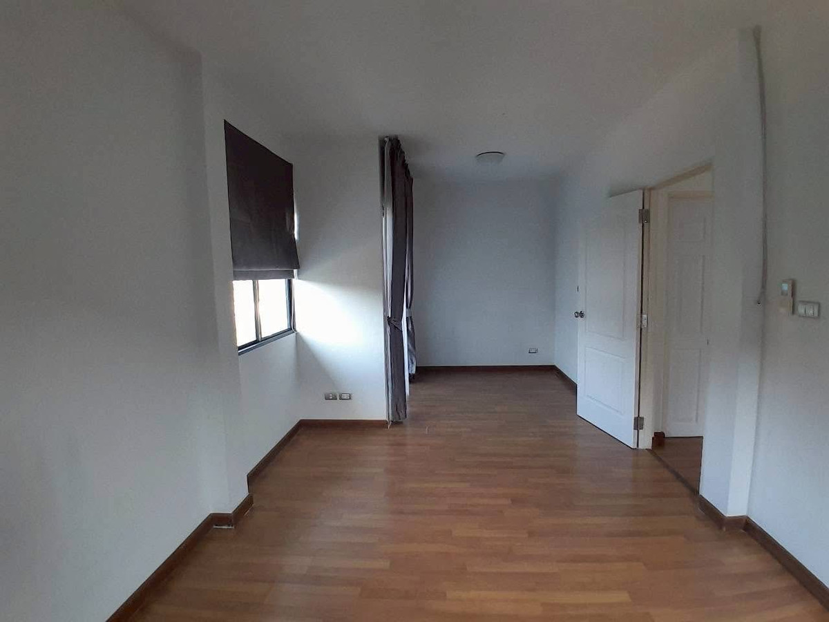 For RentHouseNonthaburi, Bang Yai, Bangbuathong : Twin house for rent Centro Westgate Village, near Jazz Green Village, Bang Bua Thong and Central Westgate.