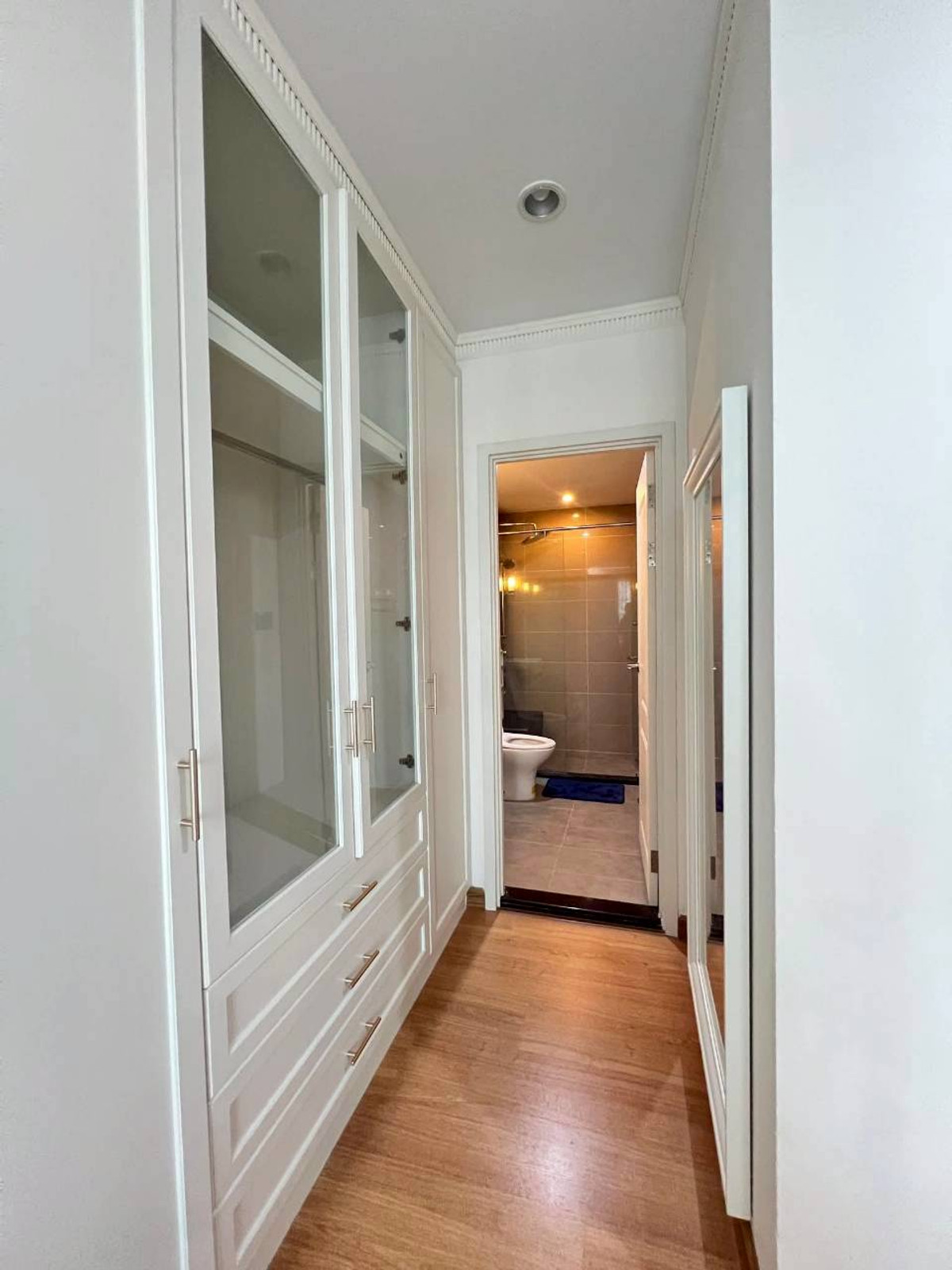 ให้เช่าคอนโดพระราม 9 เพชรบุรีตัดใหม่ RCA : ✅ SLV2110 ✅ Line : @p2nproperty