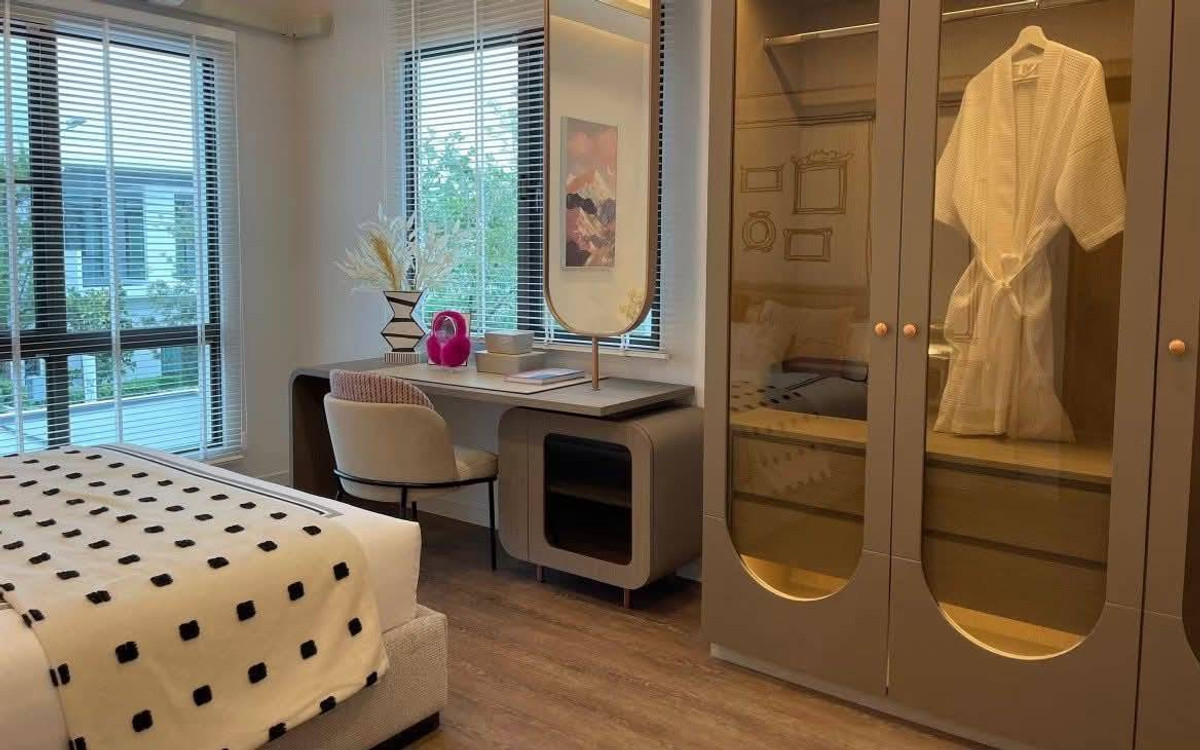 For RentHouseSamut Prakan,Samrong : 💥CP-10487💥 For rent: 2-story detached house in MANTANA Bangna km 15 project. 👉Add Line @rentbkk