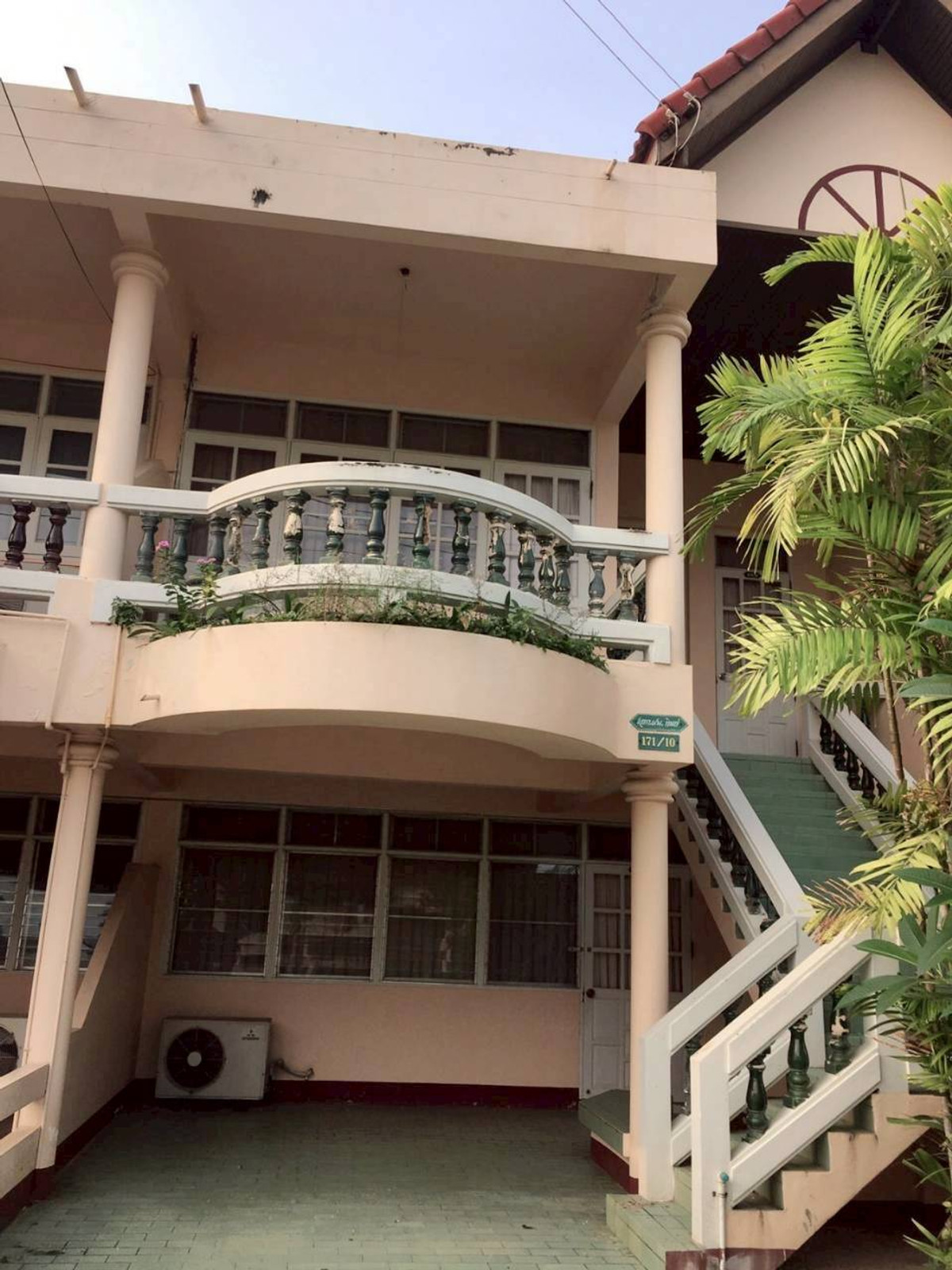 For SaleTownhomeCha-am Phetchaburi : 94903 - 2-story townhouse for sale, Puek Tian Subdistrict, Tha Yang District, Phetchaburi Province.