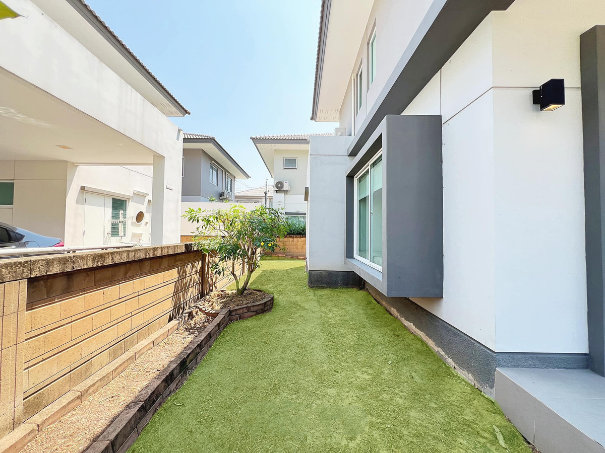 ขายบ้านพระราม 5 ราชพฤกษ์ บางกรวย : บ้านเดี่ยว คาซ่า พรีเมี่ยม ราชพฤกษ์-แจ้งวัฒนะ 55.6 ตร.ว. 3 นอน 3 น้ำ ตกแต่งพร้อมเข้าอยู่ ขายต่ำกว่าทุนที่ซื้อมา!!