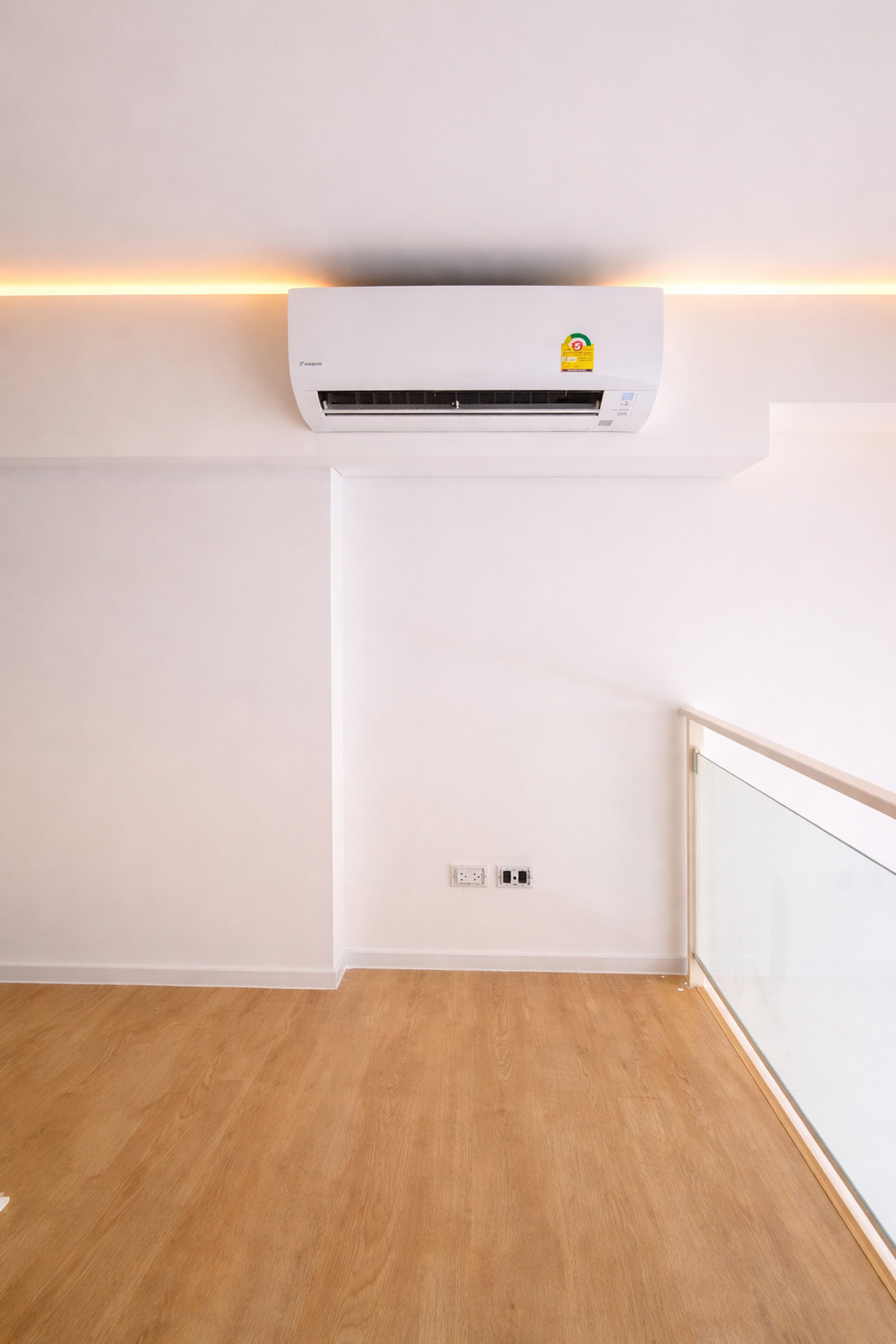 For SaleCondoRama9, Petchburi, RCA : Siamese RAMA 9 - Landmark @ MRTA Station / 1 DuplexBed (FOR SALE), Siamese Rama 9 Landmark MRT Station / 1 Duplex (For Sale) PT153