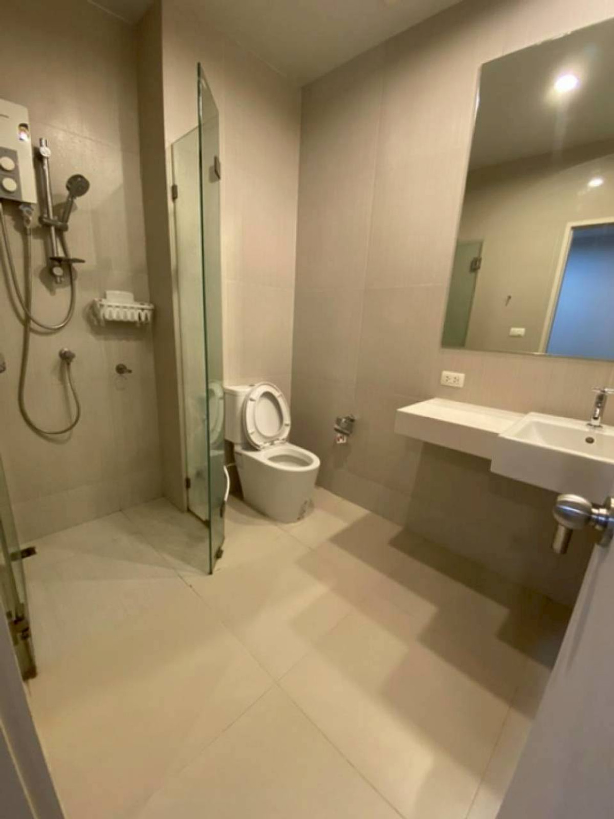 ให้เช่าคอนโดรามคำแหง หัวหมาก : ✅ CWT205 ✅ Line : @p2nproperty