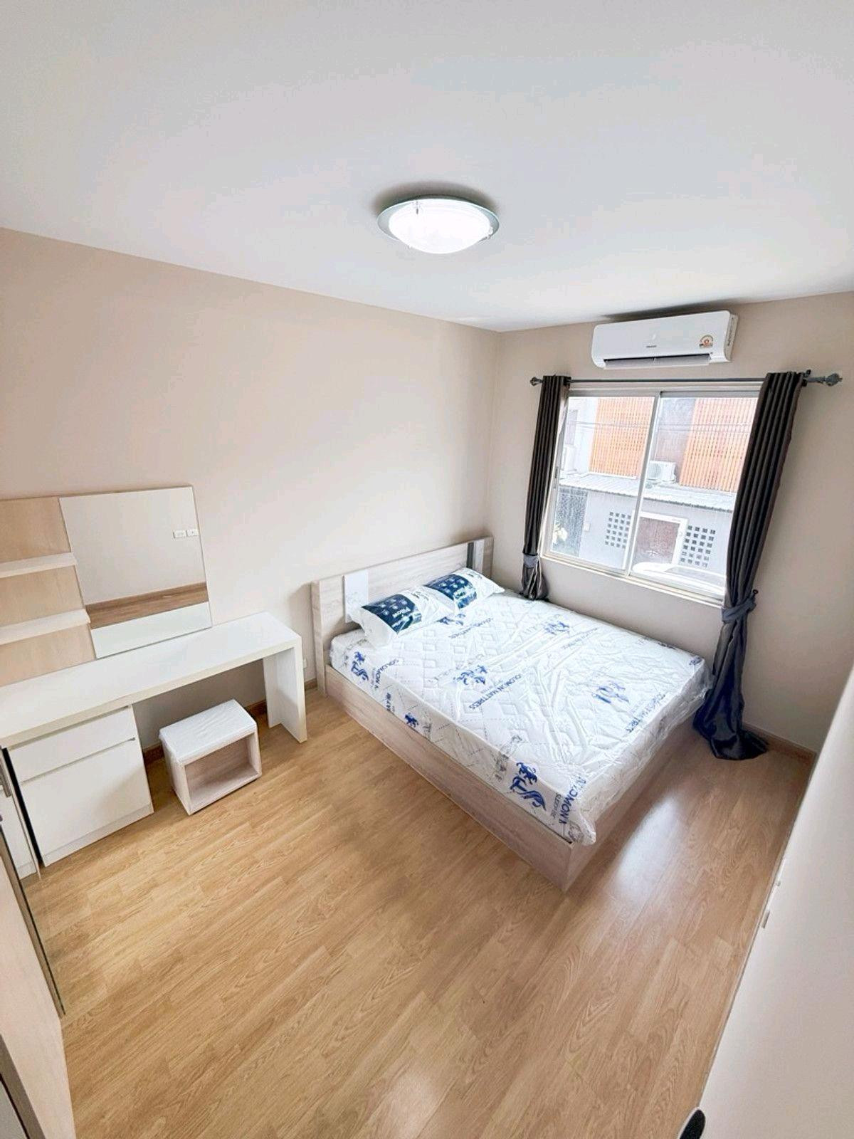 ให้เช่าทาวน์โฮมเกษตร นวมินทร์ ลาดปลาเค้า : 🔥 ทำเลดี เข้า-ออกสะดวก ใกล้วัดลาดปลาเค้า รายล้อมด้วยร้านค้า + 7-11 หน้าหมู่บ้าน