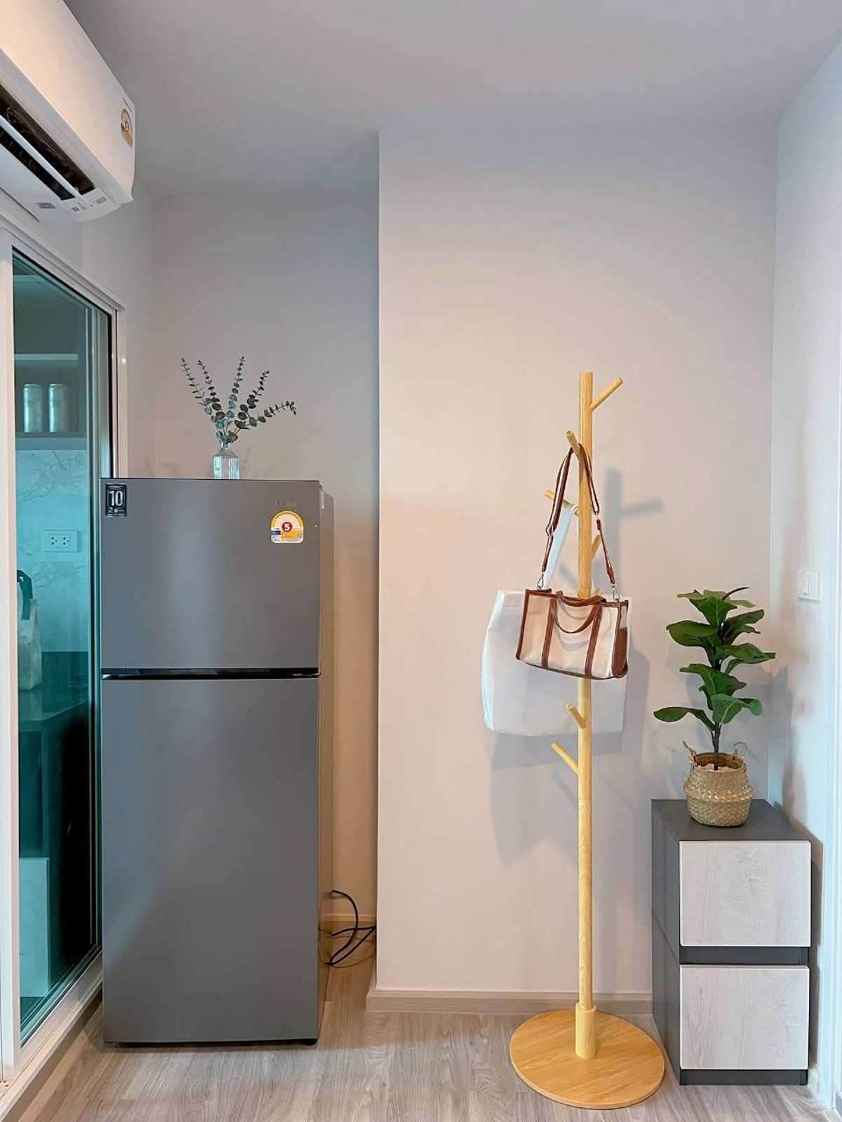 ให้เช่าคอนโดบางนา แบริ่ง ลาซาล : ✅ REGBN124 ✅ Line : @p2nproperty