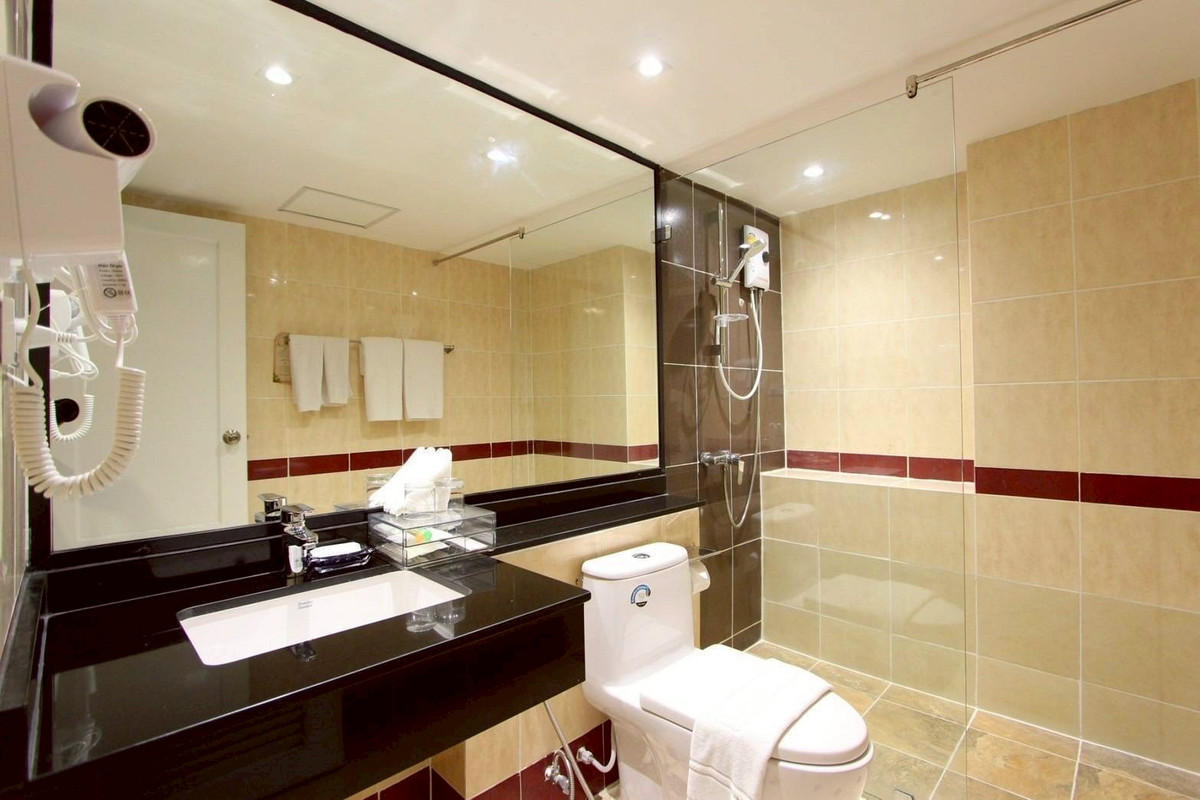 ให้เช่ากิจการโรงแรม & กิจการอพาร์ตเมนต์พัทยา บางแสน ชลบุรี สัตหีบ : ให้เช่า โรงแรม หาดจอมเทียน พัทยา