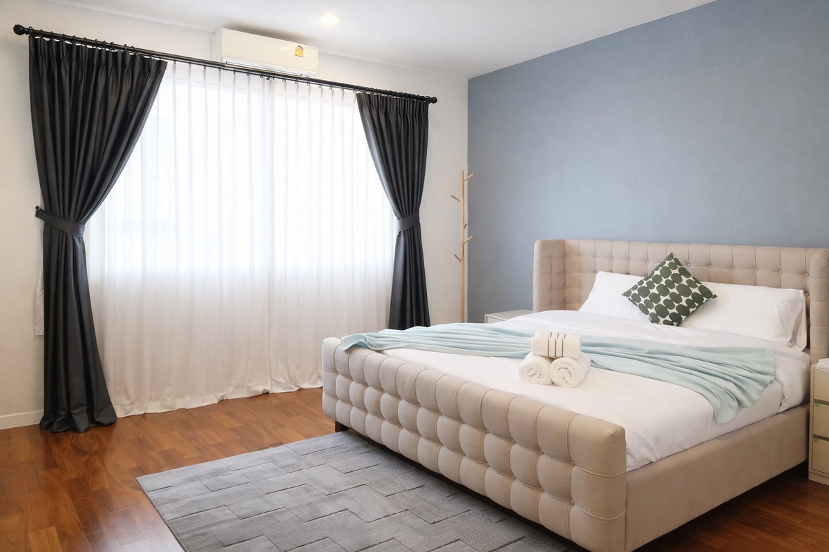 For RentHouseOnnut, Udomsuk : Single house for rent in Pridi area with swimming pool. Move in immediately, fully furnished, near St Andrews International School Bangkok 🏫