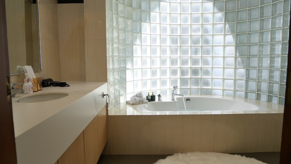 For RentHouseOnnut, Udomsuk : Single house for rent in Pridi area with swimming pool. Move in immediately, fully furnished, near St Andrews International School Bangkok 🏫