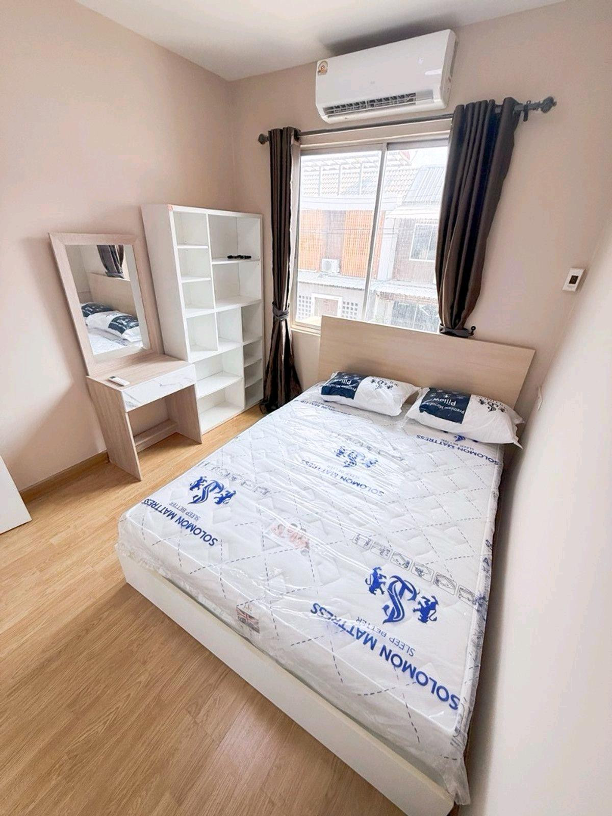 ให้เช่าทาวน์โฮมเกษตร นวมินทร์ ลาดปลาเค้า : 🔥 ทำเลดี เข้า-ออกสะดวก ใกล้วัดลาดปลาเค้า รายล้อมด้วยร้านค้า + 7-11 หน้าหมู่บ้าน