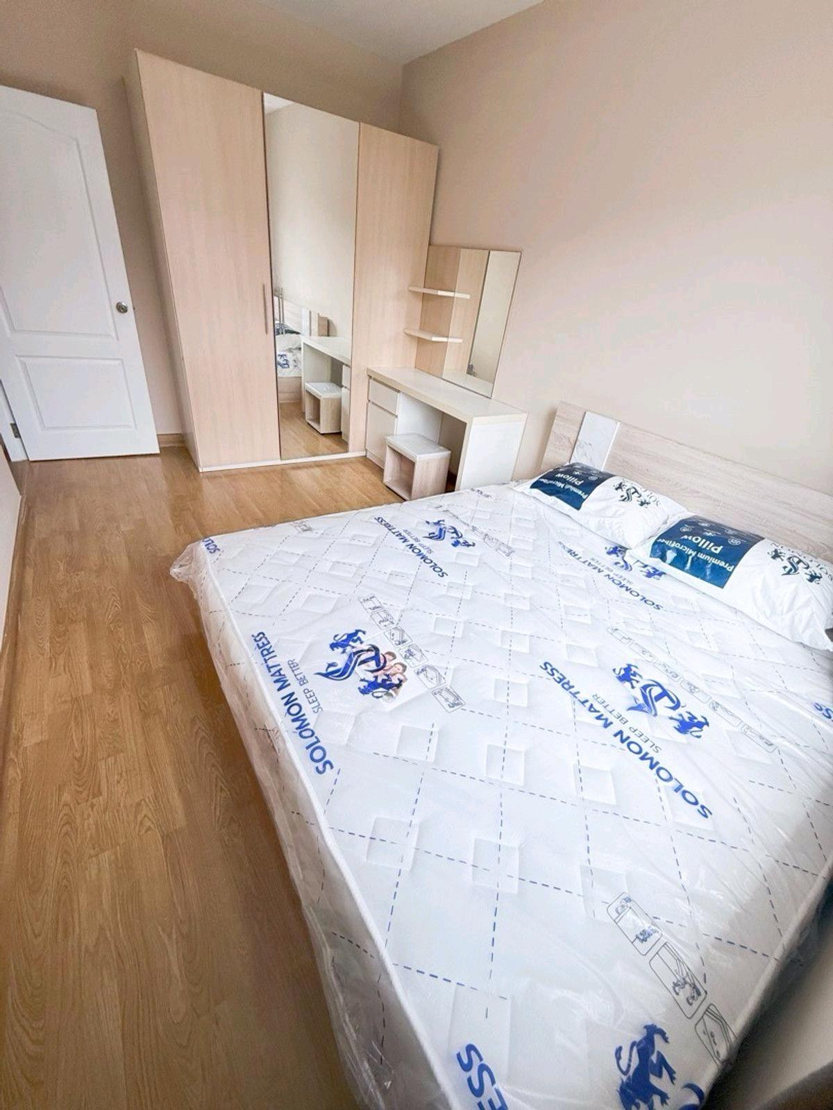 ให้เช่าทาวน์โฮมเกษตร นวมินทร์ ลาดปลาเค้า : 🔥 ทำเลดี เข้า-ออกสะดวก ใกล้วัดลาดปลาเค้า รายล้อมด้วยร้านค้า + 7-11 หน้าหมู่บ้าน