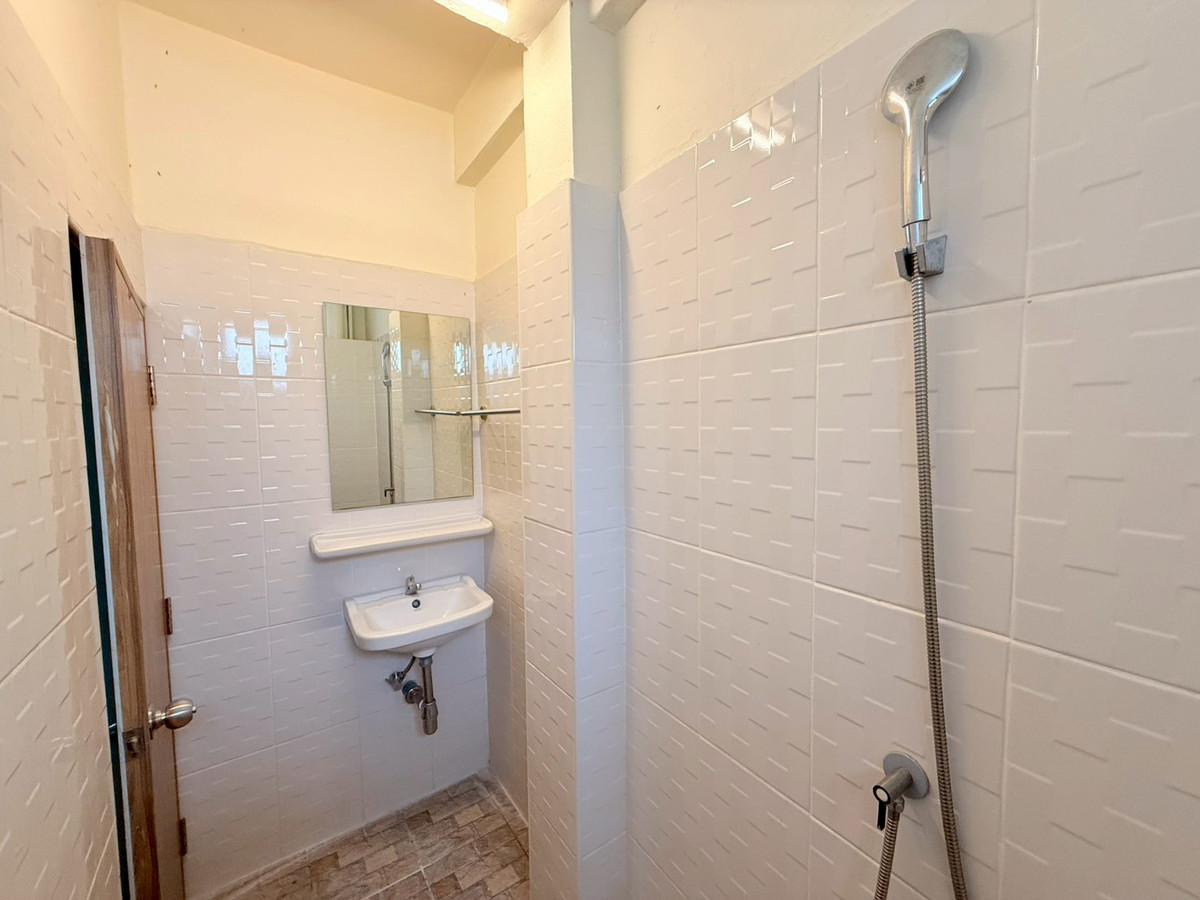 ให้เช่าโฮมออฟฟิศสาทร นราธิวาส : 🌁🎊 ให้เช่าโฮมออฟฟิศ สูง 5 ชั้น หมู่บ้านเซ็นต์หลุยส์ เซ็นเตอร์ ทำเลทองย่านสาทร เดินทางง่าย