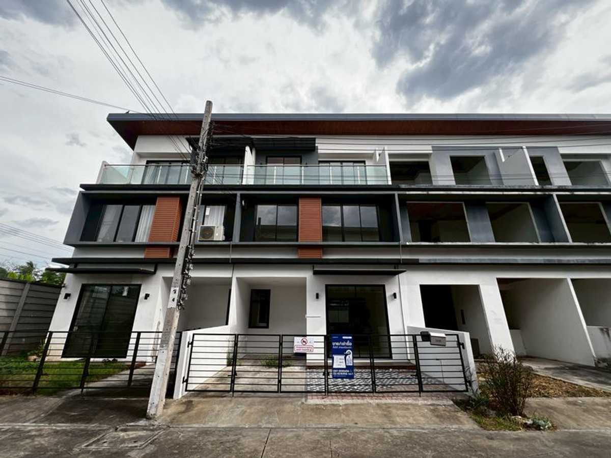 ให้เช่าทาวน์โฮมพระราม 2 บางขุนเทียน : 🏡 ทาวน์โฮมพระราม 2 4 ห้องนอน ใกล้ Central เพียง 18,000 | เอ็มไนน์ อเวนิว พระราม 2