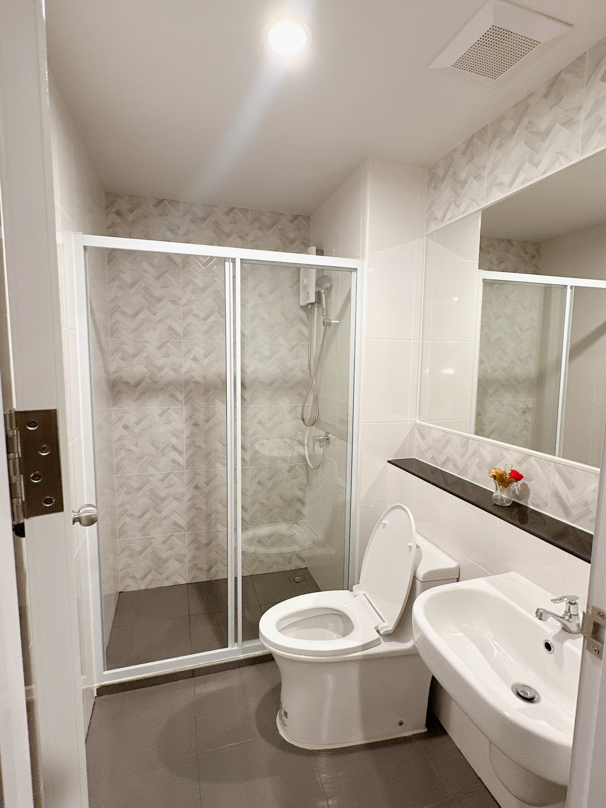 ให้เช่าคอนโดท่าพระ ตลาดพลู วุฒากาศ : ให้เช่า Regent Home วุฒากาศ ห้องแต่งสวย 11,000  ใกล้ BTS 180m.เดินทางสะดวก