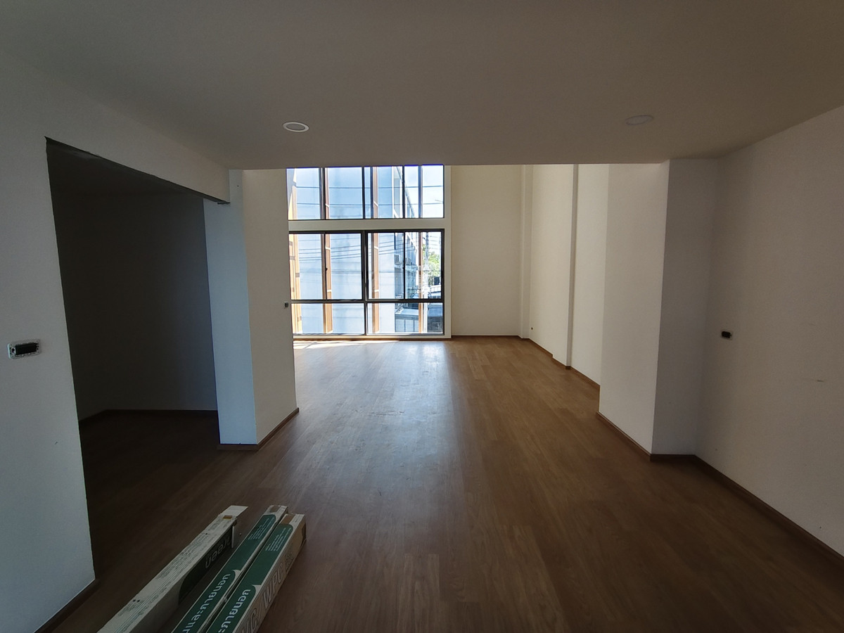 For SaleTownhomePattanakan, Srinakarin : [For Sale] SHO PHATTHANAKARN 32 Townhome 4.5 floors (Unit no: 64)