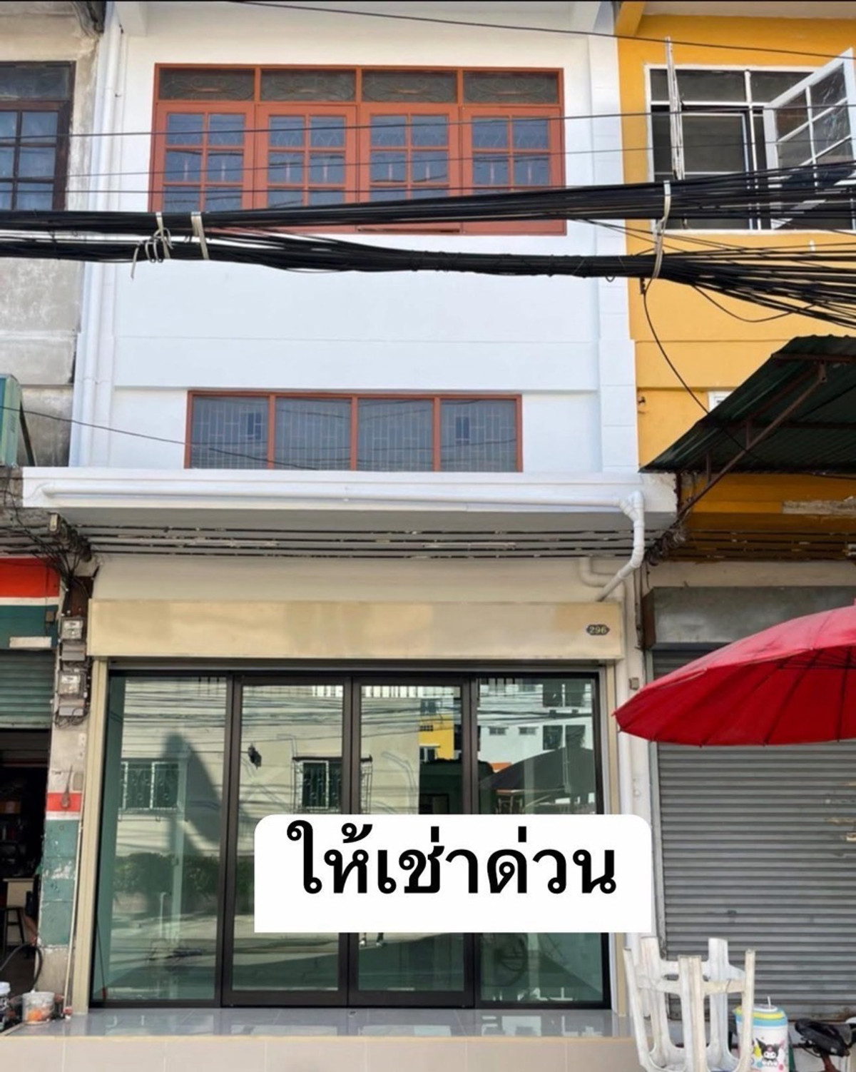 For RentTownhomeLadprao101, Happy Land, The Mall Bang Kapi : For rent urgently, renovated, good location.