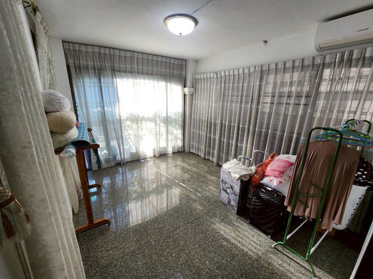 ขายบ้านพุทธมณฑล ศาลายา : ขาย ‼️ บ้านเดี่ยว 2 ชั้น ม.บ้านสวยริมธาร 2 เนื้อที่ 57 ตารางวา 4 ห้องนอน 2 ห้องน้ำ ถนนพุทธมณฑลสาย 3 แขวงทวีวัฒนา เขตทวีวัฒนา กรุงเทพฯ